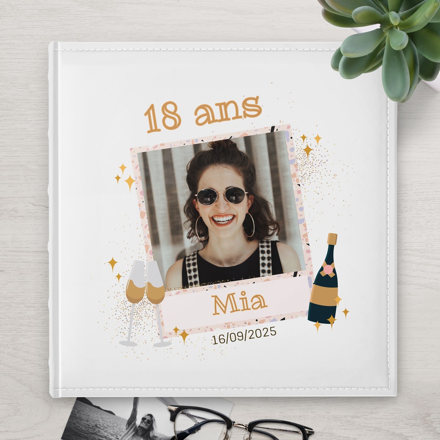 Álbum de fotos Murrano 10x15 con impresión personalizada en la portada para el cumpleaños número 18