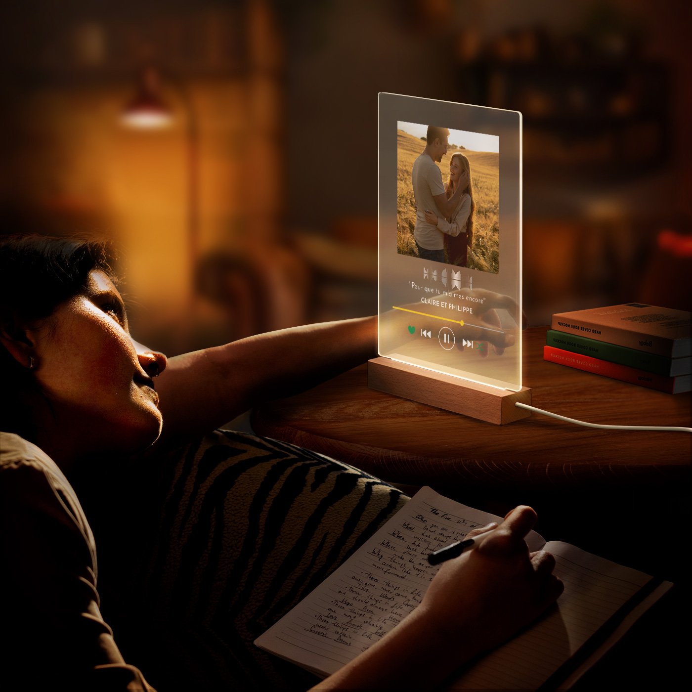 Lámpara LED personalizada Murrano - Tamaño XL con tema de pareja Spotify