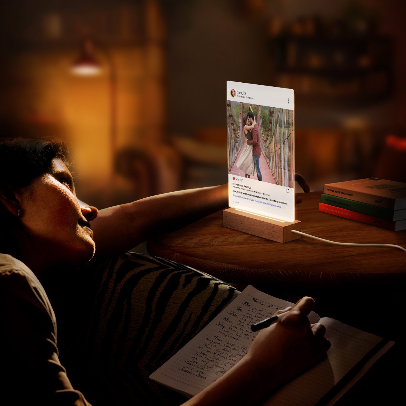Lampe LED personnalisée Murrano de taille L avec photo pour thème partenaire Instagram