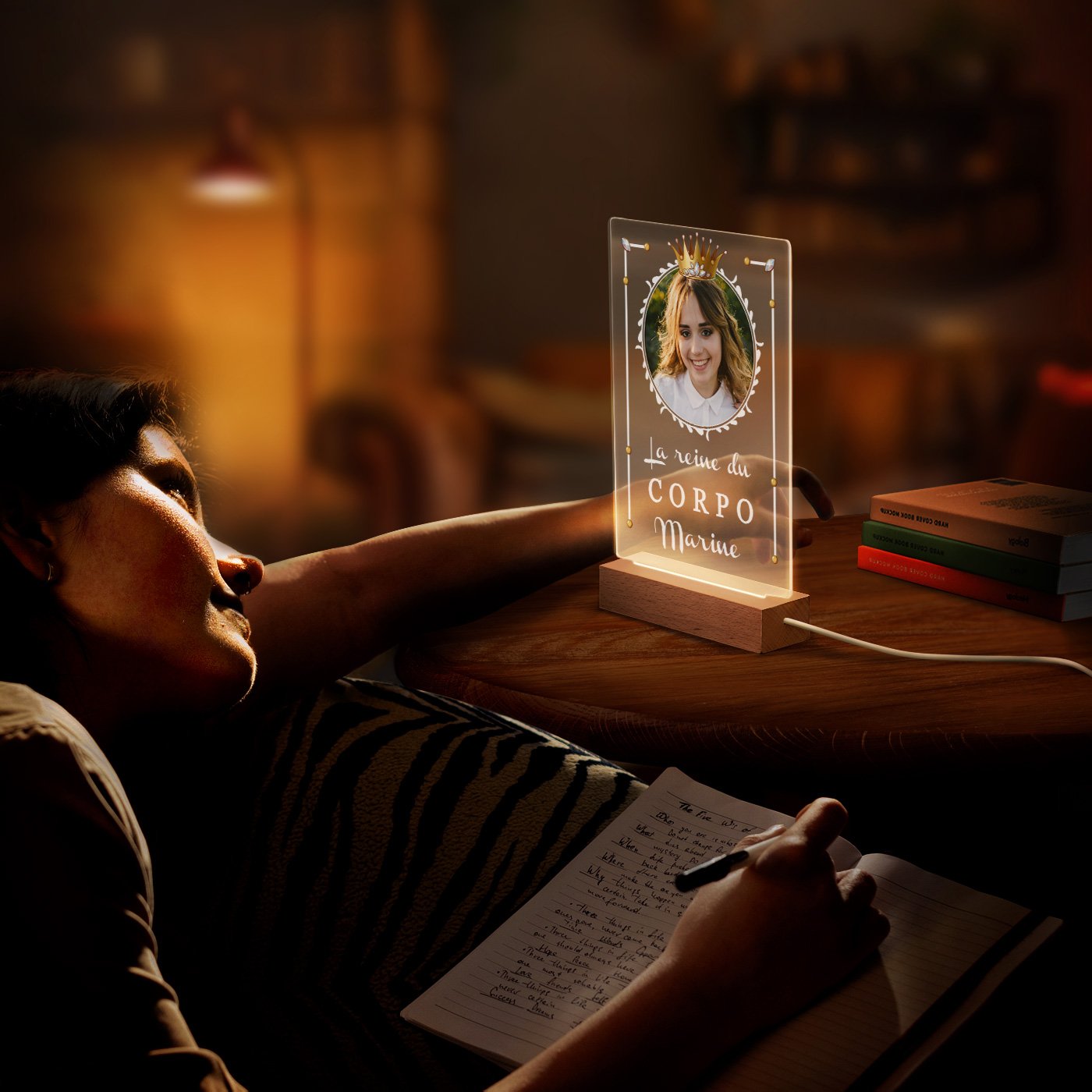 Lámpara LED Personalizada de Murrano - Tamaño L con Foto para una Compañera