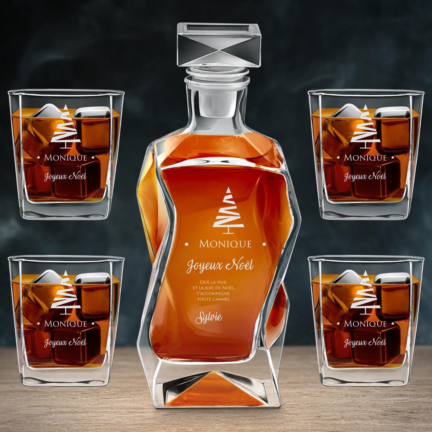 Set Murrano Carafa Curva y 4 Vasos con Grabado para Mujer - Edición Navidad