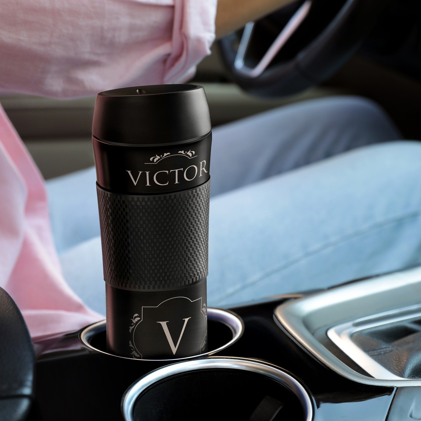 Tasse thermique noire Murrano avec revêtement antidérapant en silicone et gravure personnalisée pour l'anniversaire d'un ami