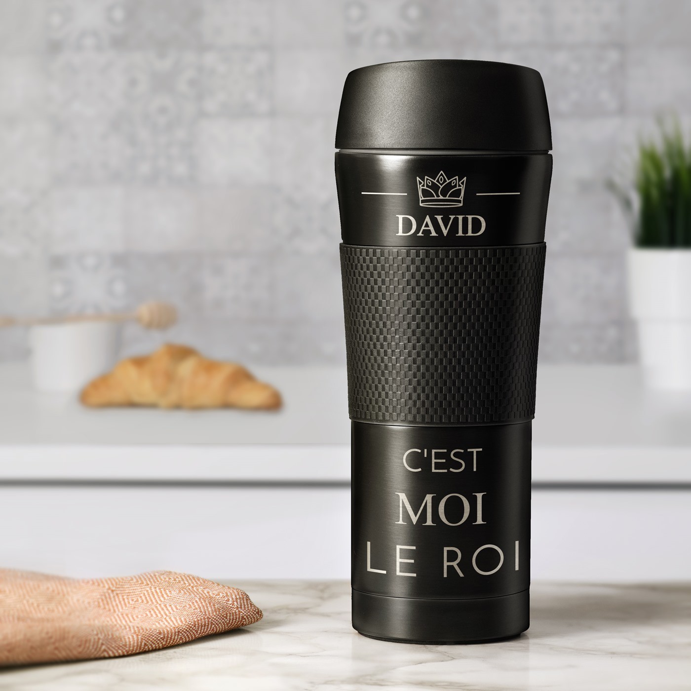 Taza Isotérmica Murrano - Negra con Mandil Antideslizante de Silicona y Grabado Personalizado