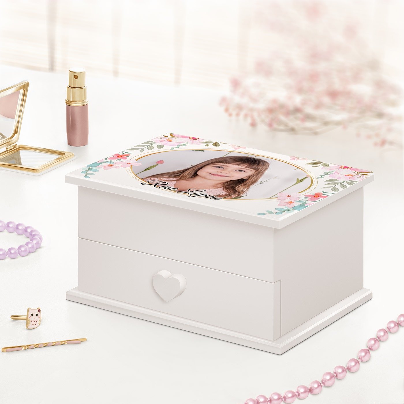 Murrano Music Box for Jewelry with Personalized Photo for a Little Girl's Birthday or Communion