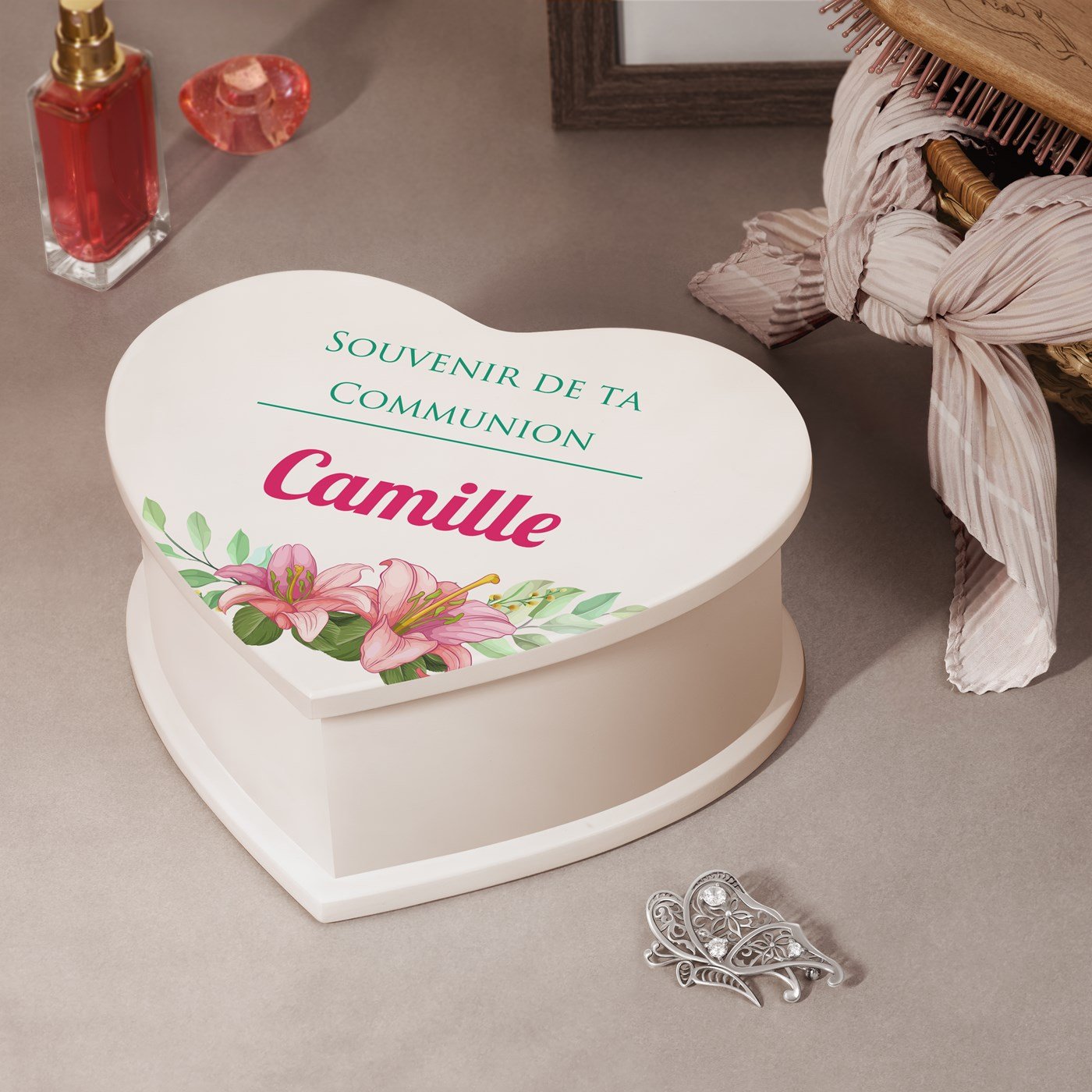 Murrano Heart-Shaped Music Box with Custom Print for a Girl's Communion