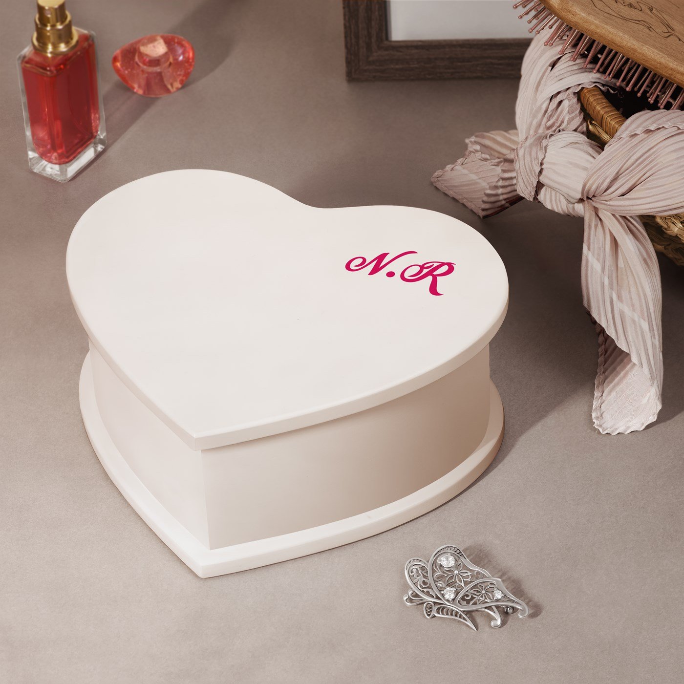 Murrano Personalized Heart-Shaped Jewelry Box