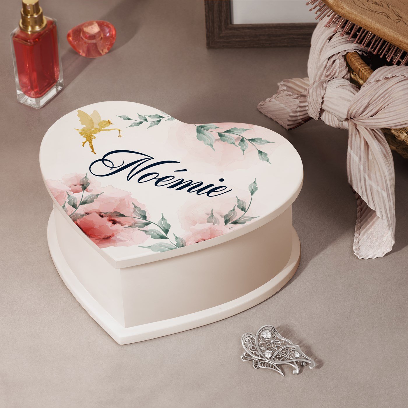 Murrano Personalized Heart-Shaped Music Box for Women's Day