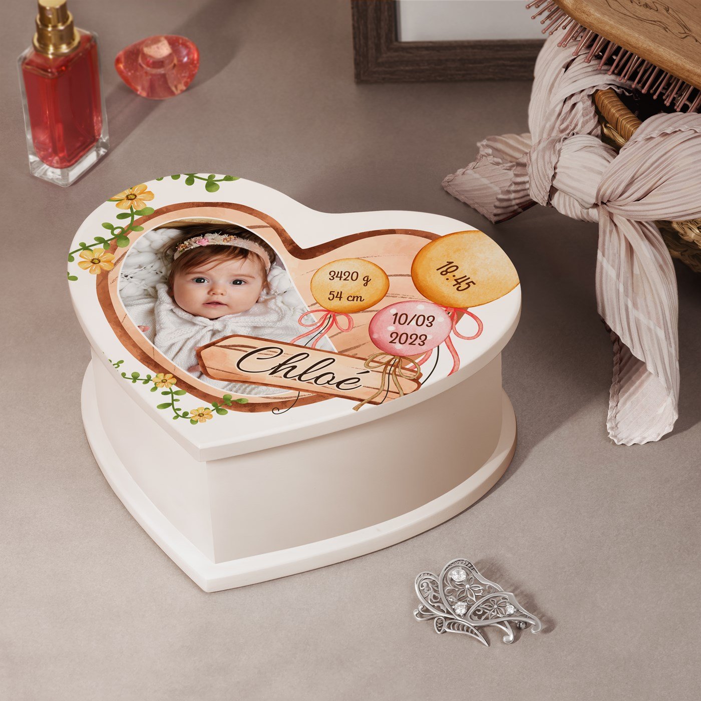 Caja de joyas personalizada con música en forma de corazón Murrano para una niña