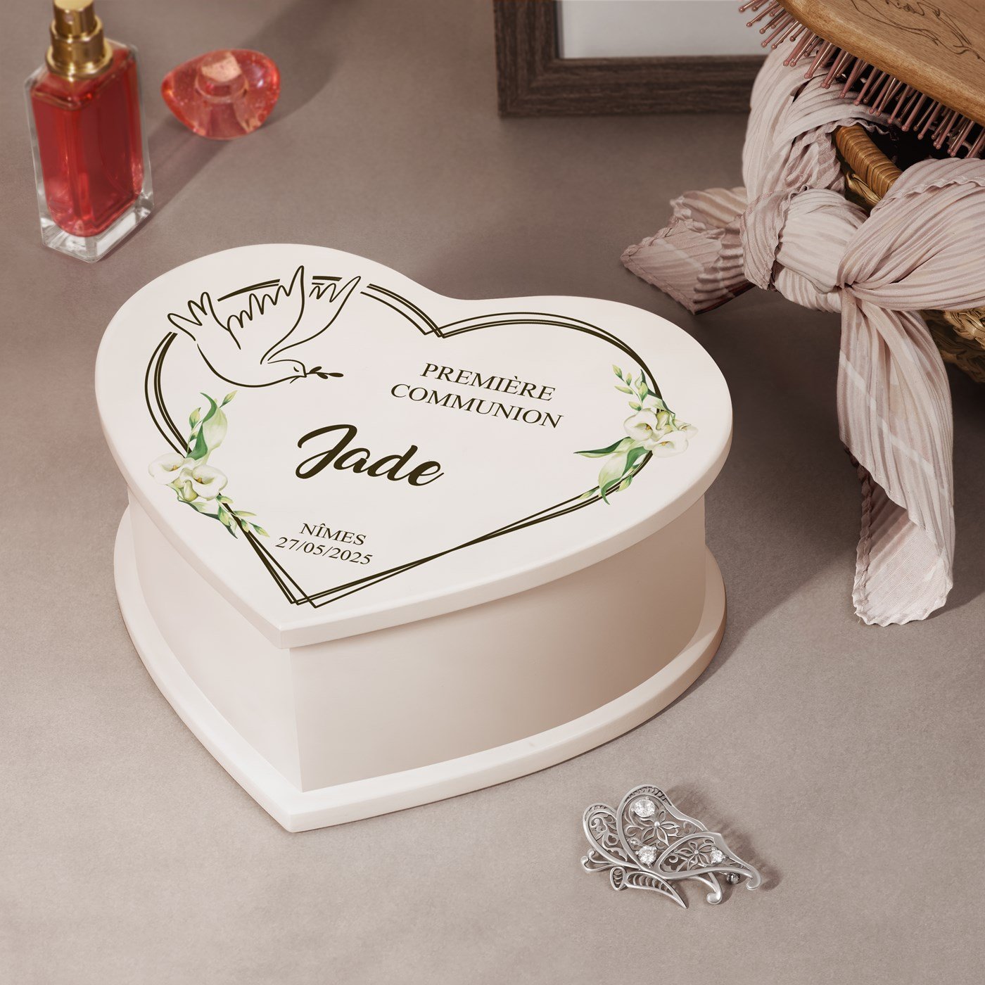 Caja de joyas personalizada en forma de corazón Murrano para la primera comunión de una niña