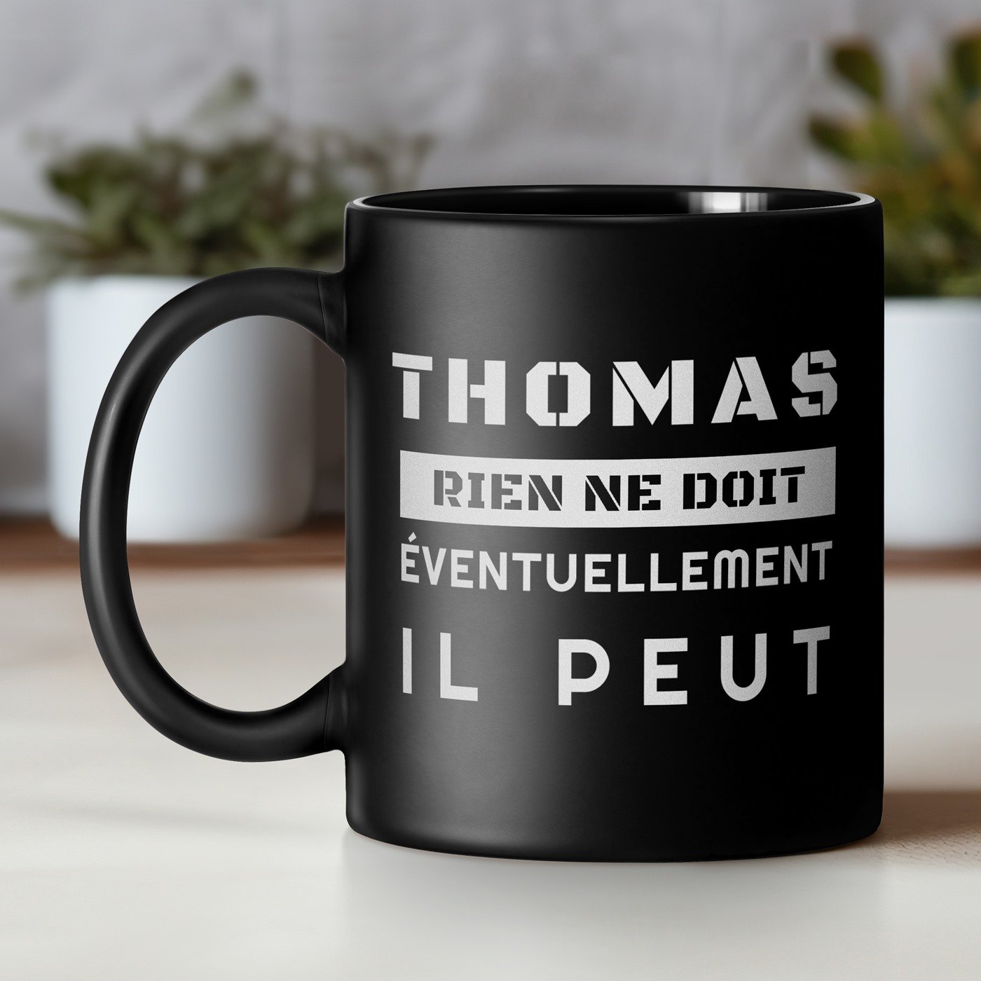 Taza de cerámica negra personalizada de Murrano para el aniversario de jubilación de su abuelo