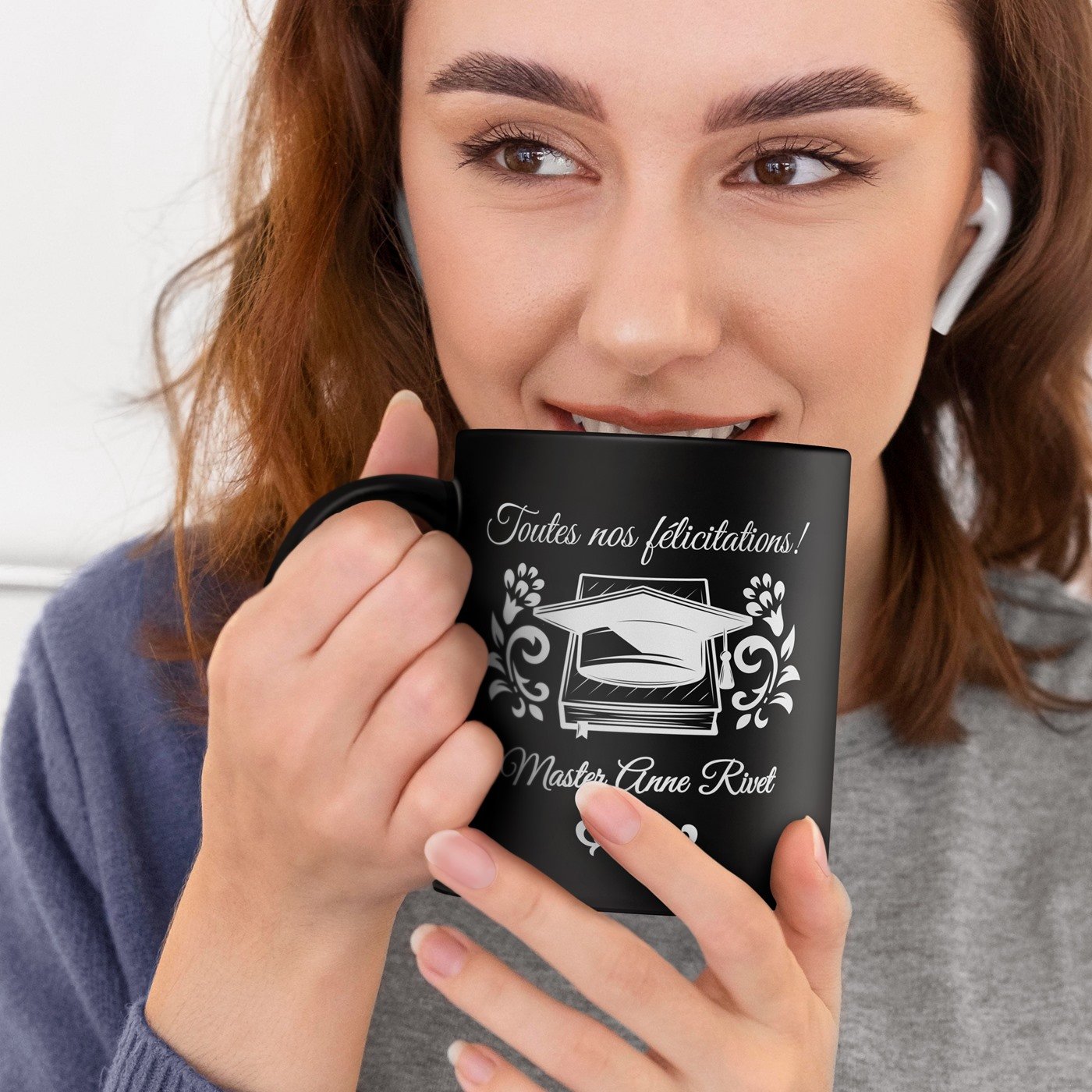 Taza de cerámica Murrano personalizada para graduada - Negra