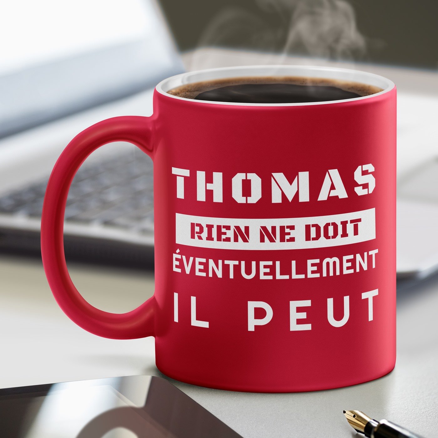 Taza de cerámica roja con base blanca y personalización para empleado retirado - Murrano