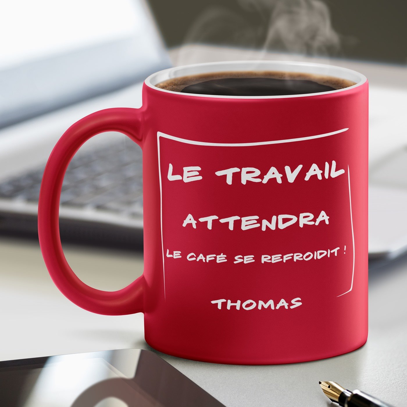 Taza de cerámica roja y blanca Murrano con personalización para el cumpleaños de un compañero