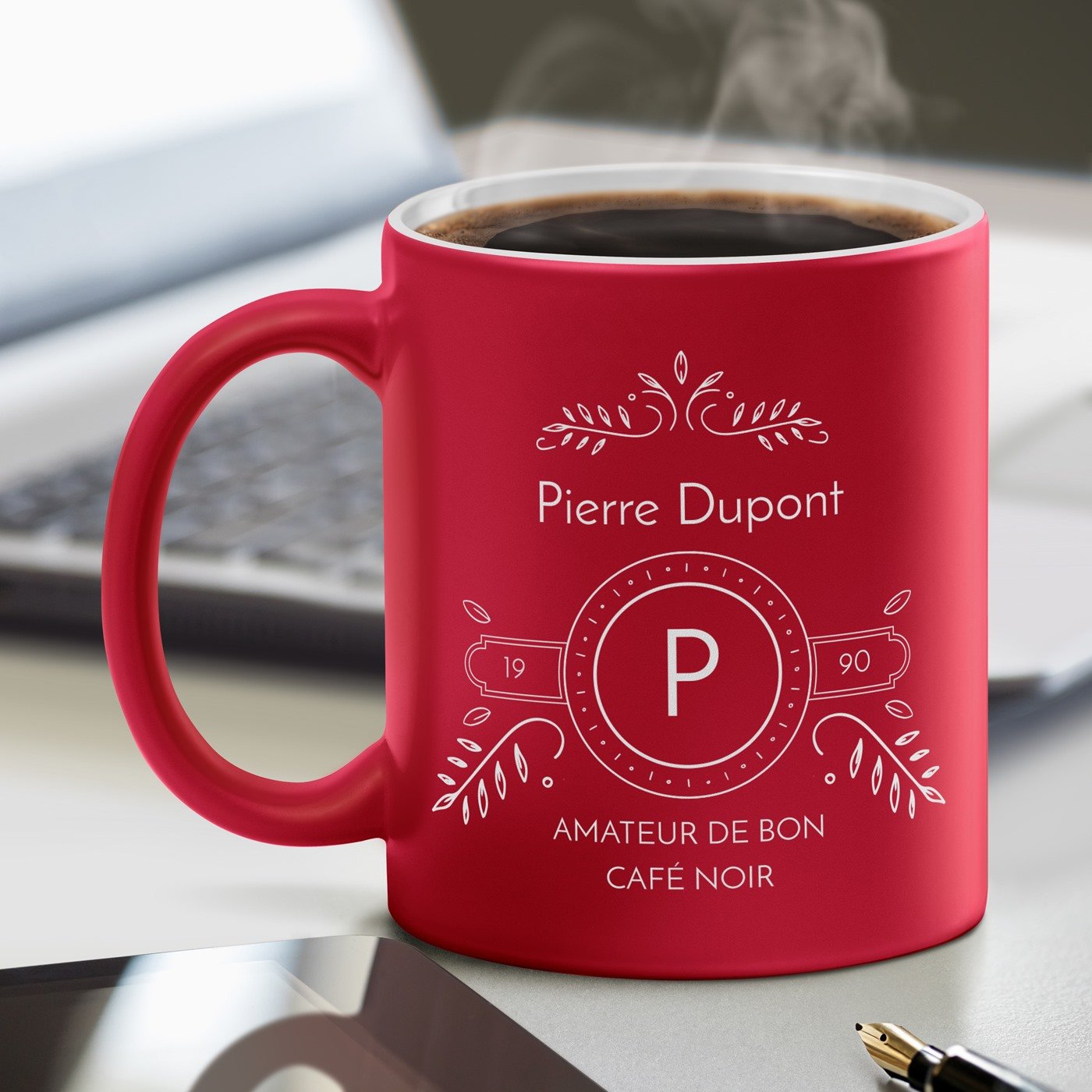 Mug de cerámica roja y blanca Murrano con personalización para el cumpleaños de un amante del café
