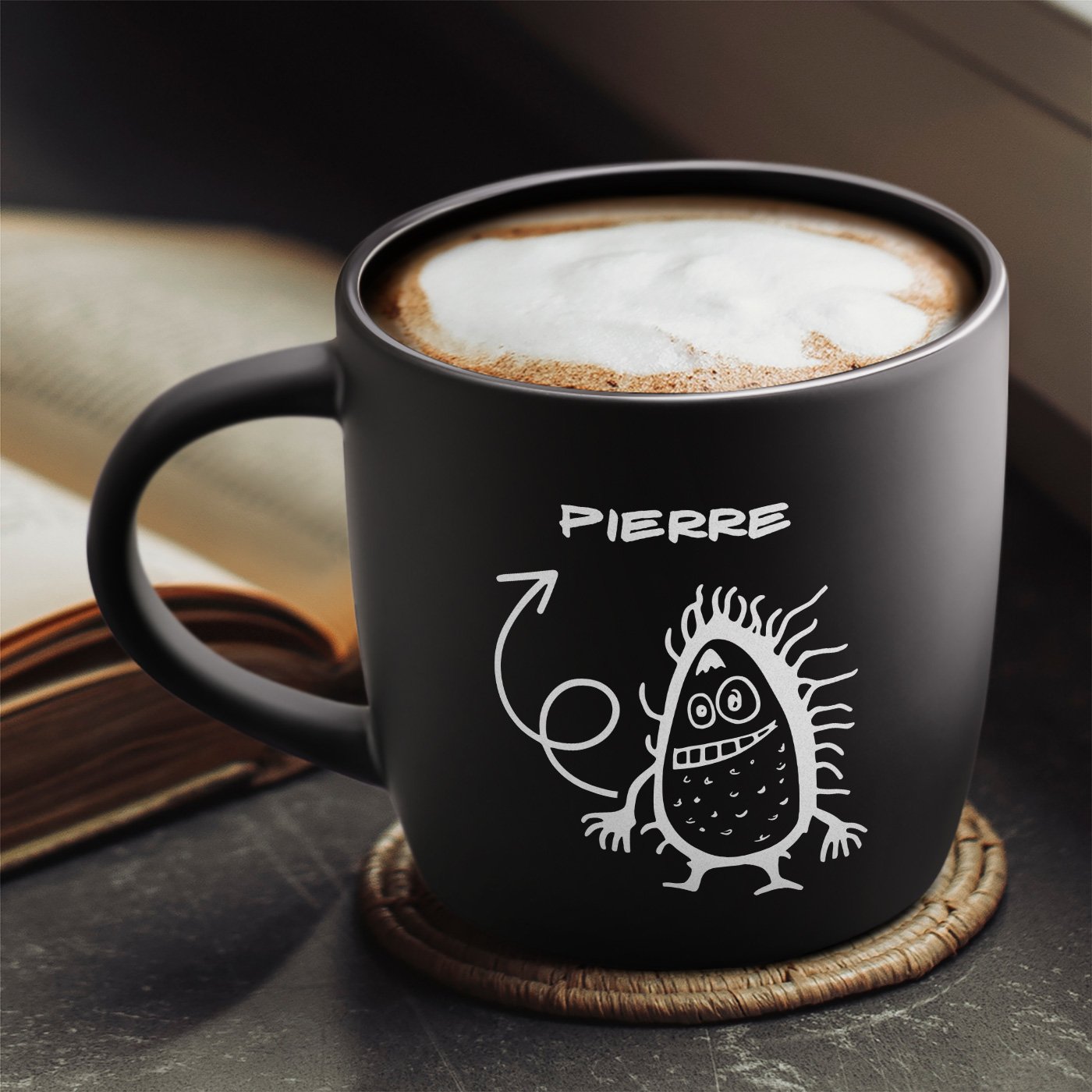 Taza de cerámica negra Murrano con grabado personalizado para el cumpleaños de un niño