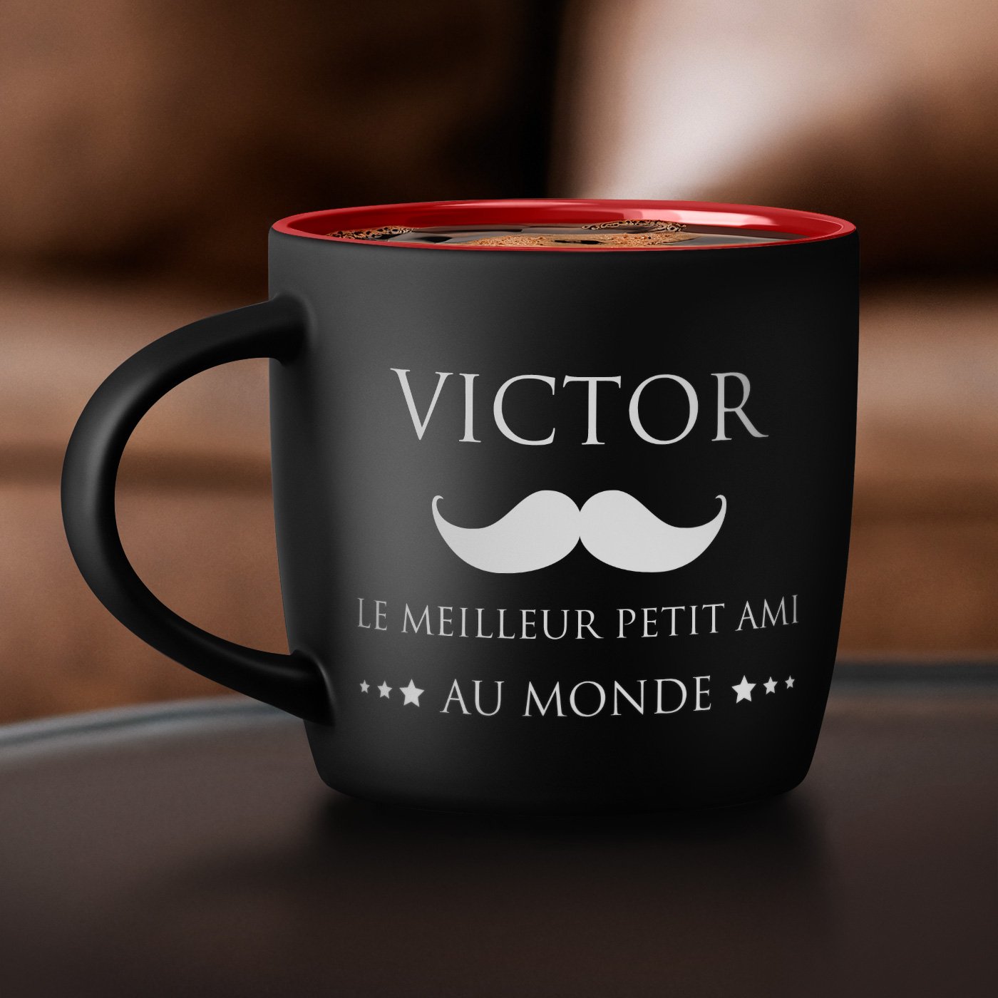 Mug de cerámica negra con interior rojo personalizado - Mejor amigo del mundo