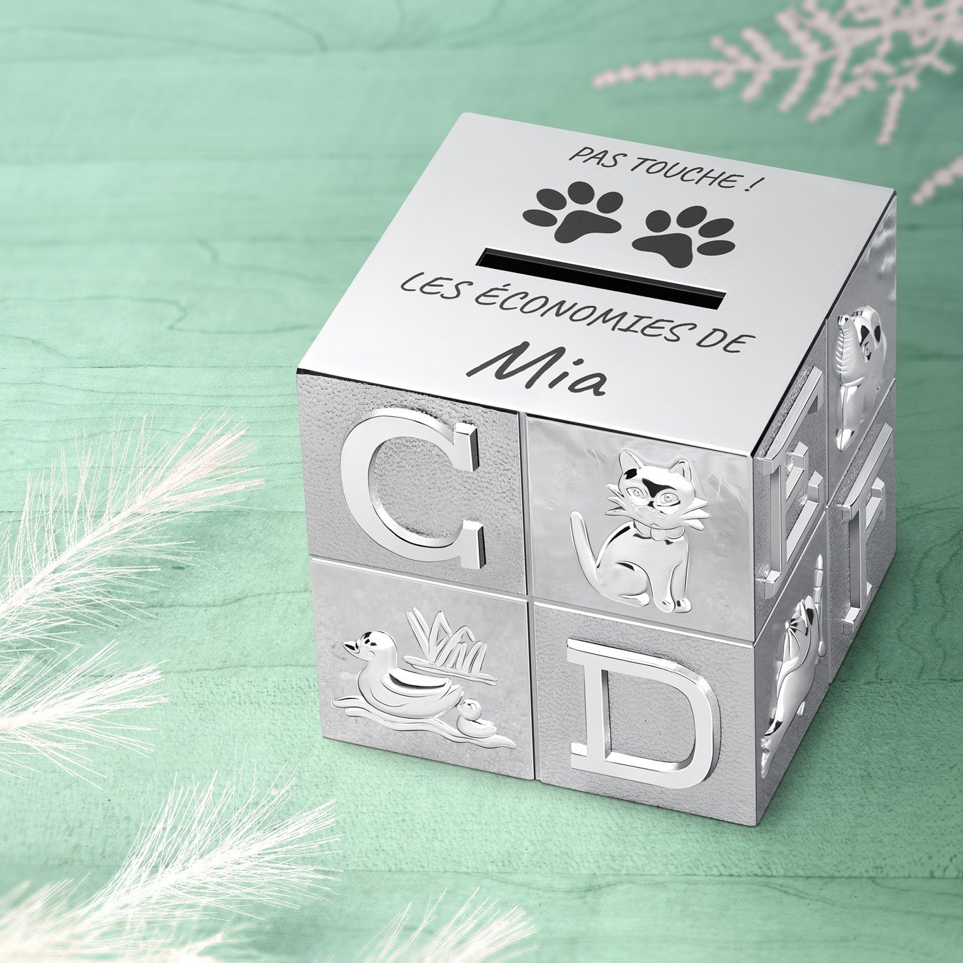 Caja de ahorros de forma cúbica Murrano plateada con personalización para sobrina