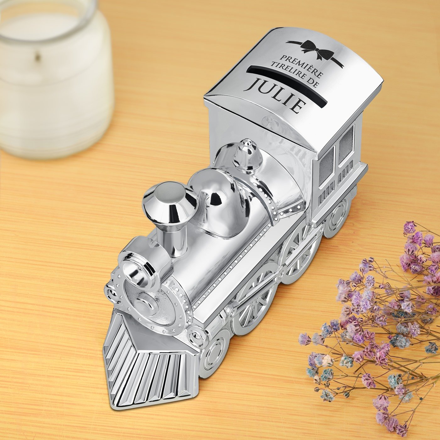 Caja de dinero en forma de tren Murrano con personalización para una niña pequeña