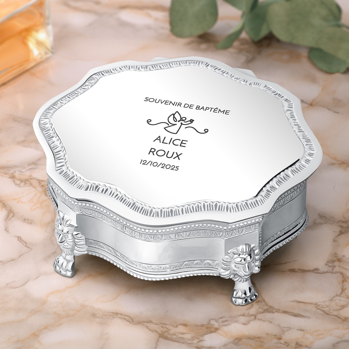 Caja de joyas de plata personalizada para el bautizo de una ahijada