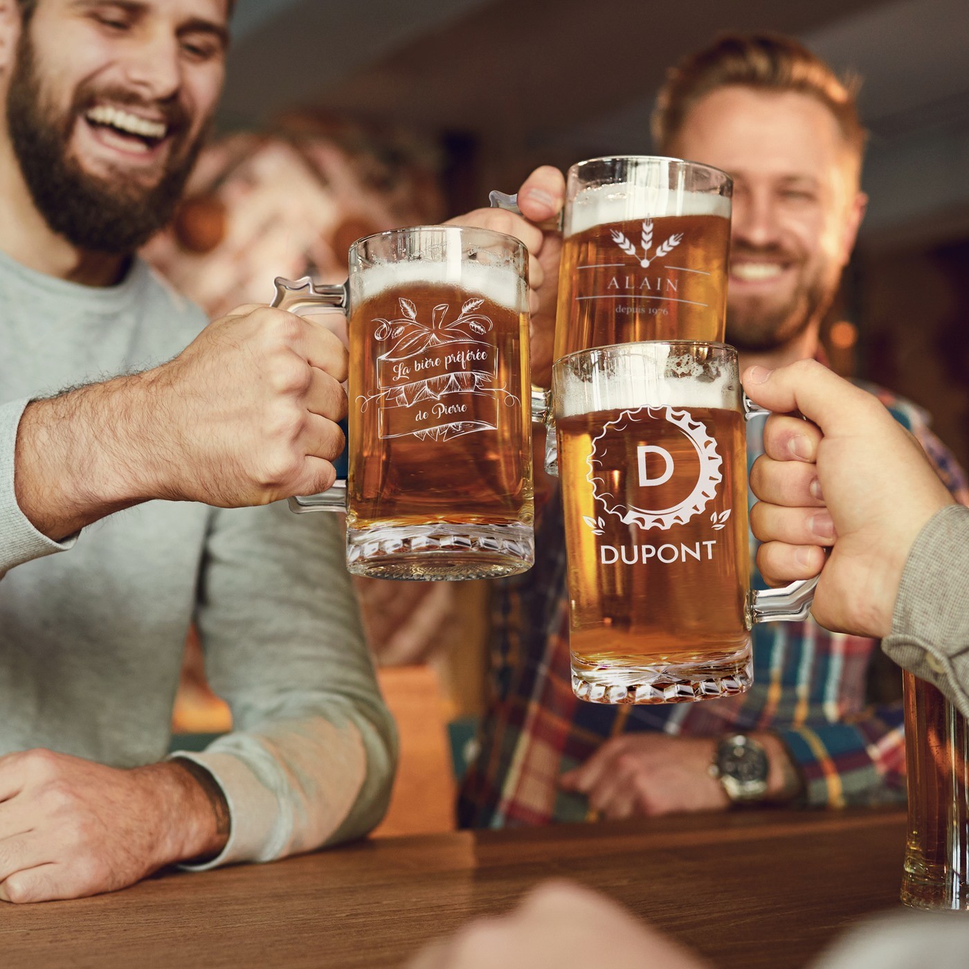 Copa de cerveza personalizada Murrano para una casa nueva