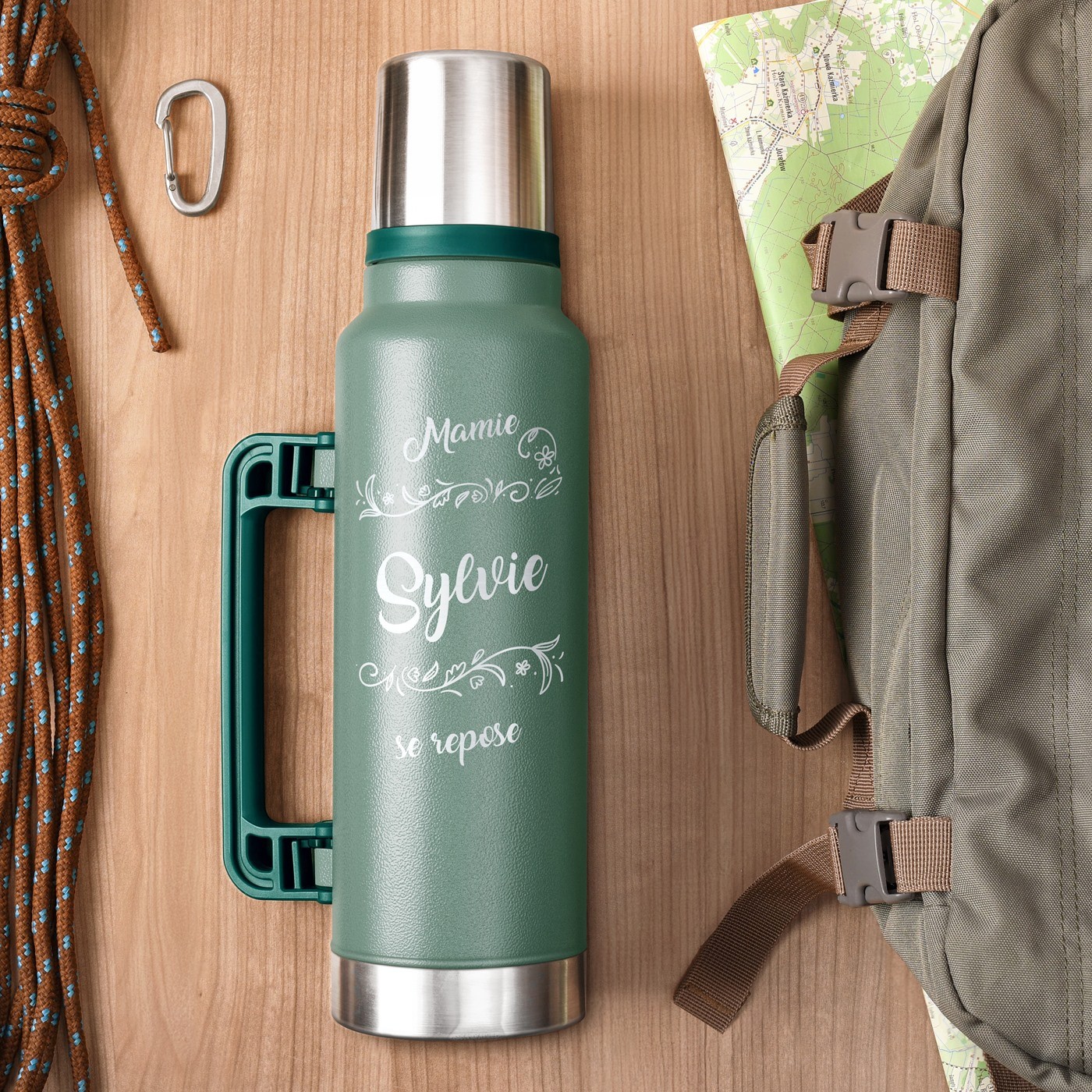 Termo verde personalizado para el cumpleaños de la abuela