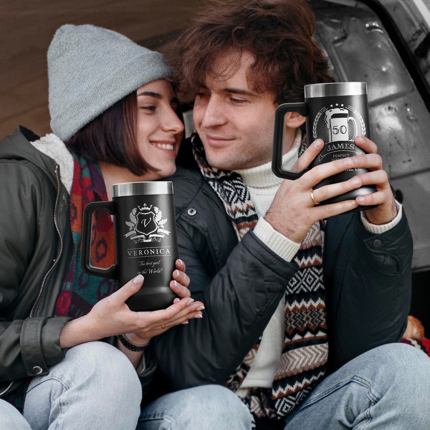 Taza de cerveza personalizada de acero inoxidable negra para el cumpleaños número 50 de un hombre