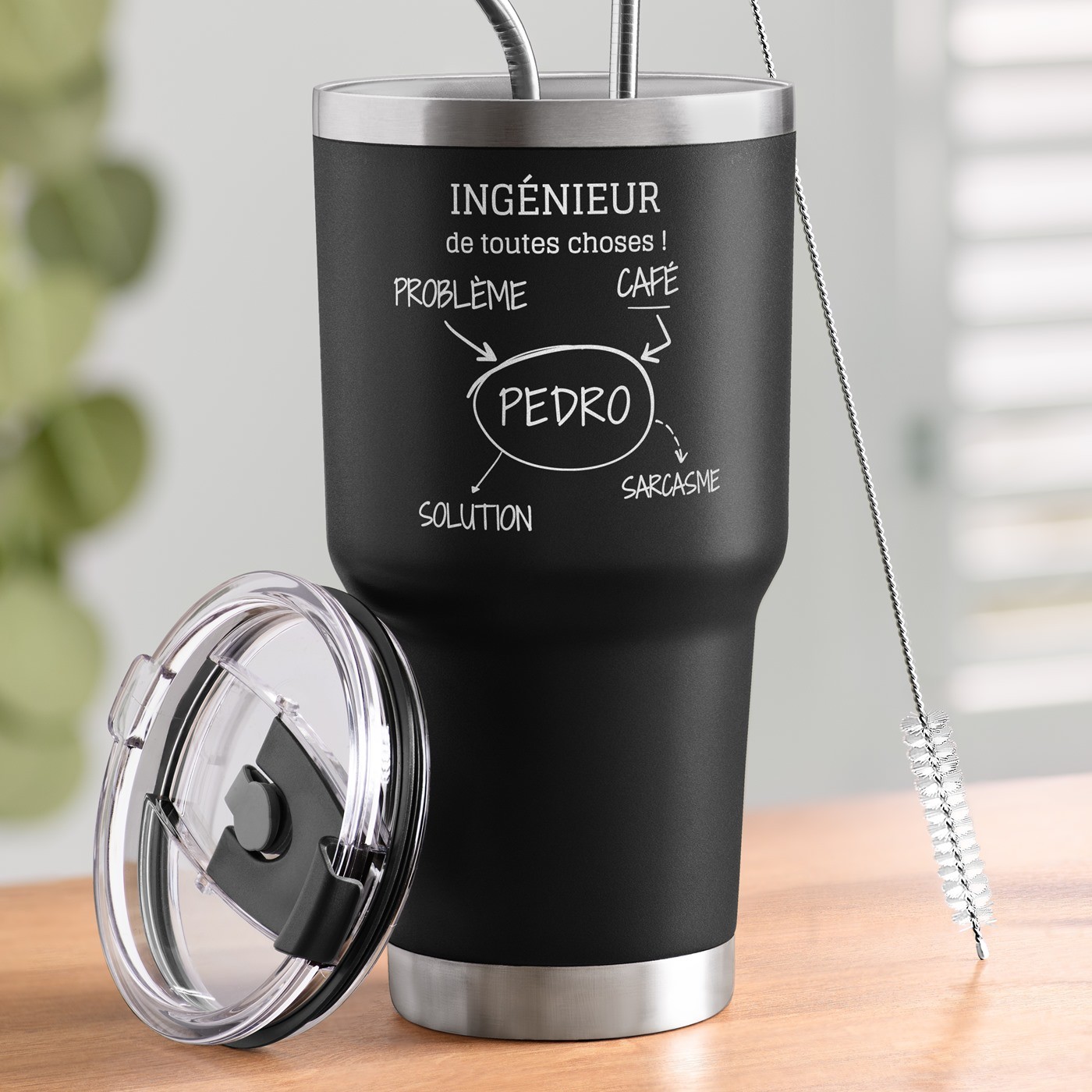 Taza Aislada Negra Personalizada para el Cumpleaños de un Ingeniero