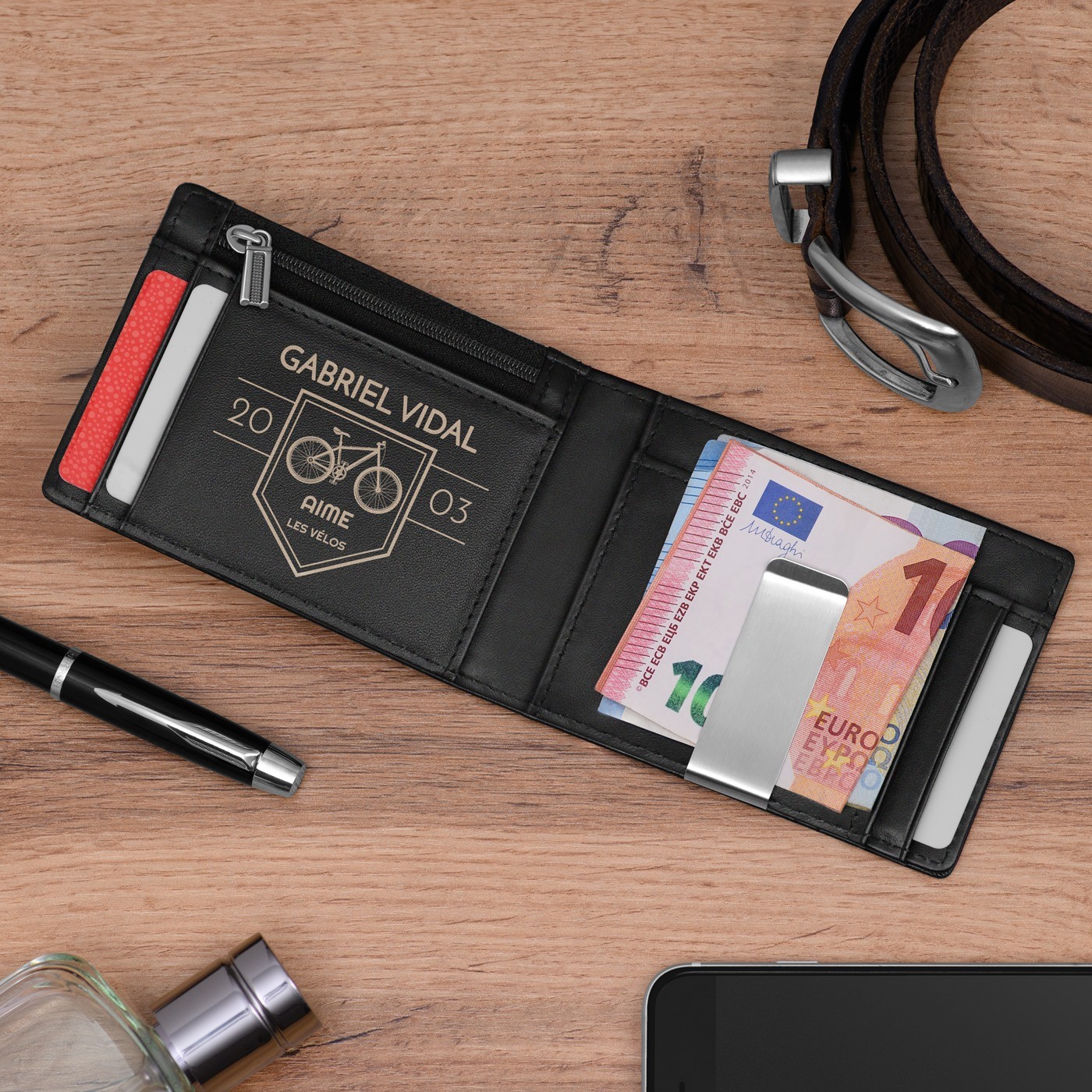 Billetera Delgada de Cuero Negro de Carbono Personalizada para Ciclistas