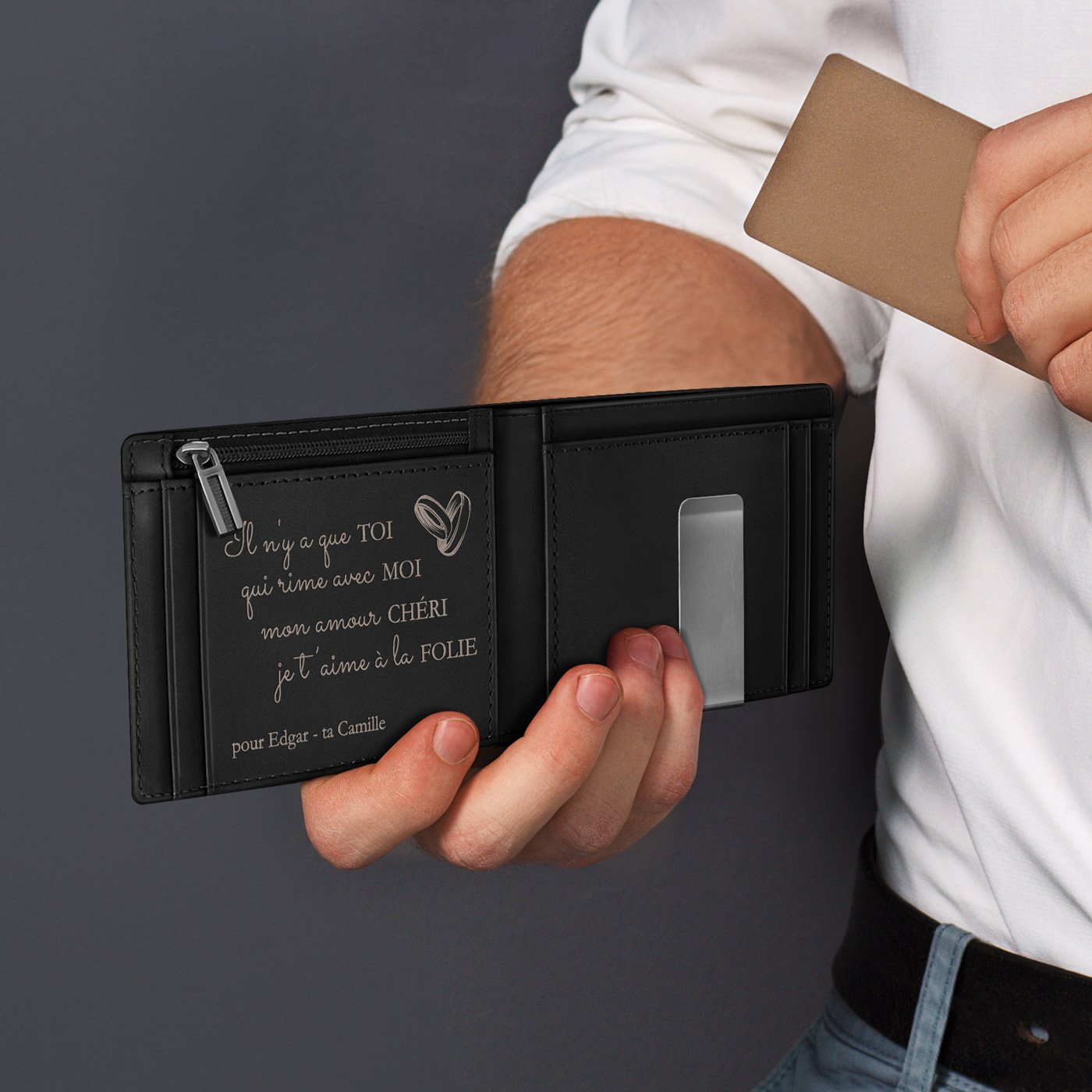 Billetera delgada de Murrano en cuero negro de carbono personalizada para esposo en el Día de San Valentín