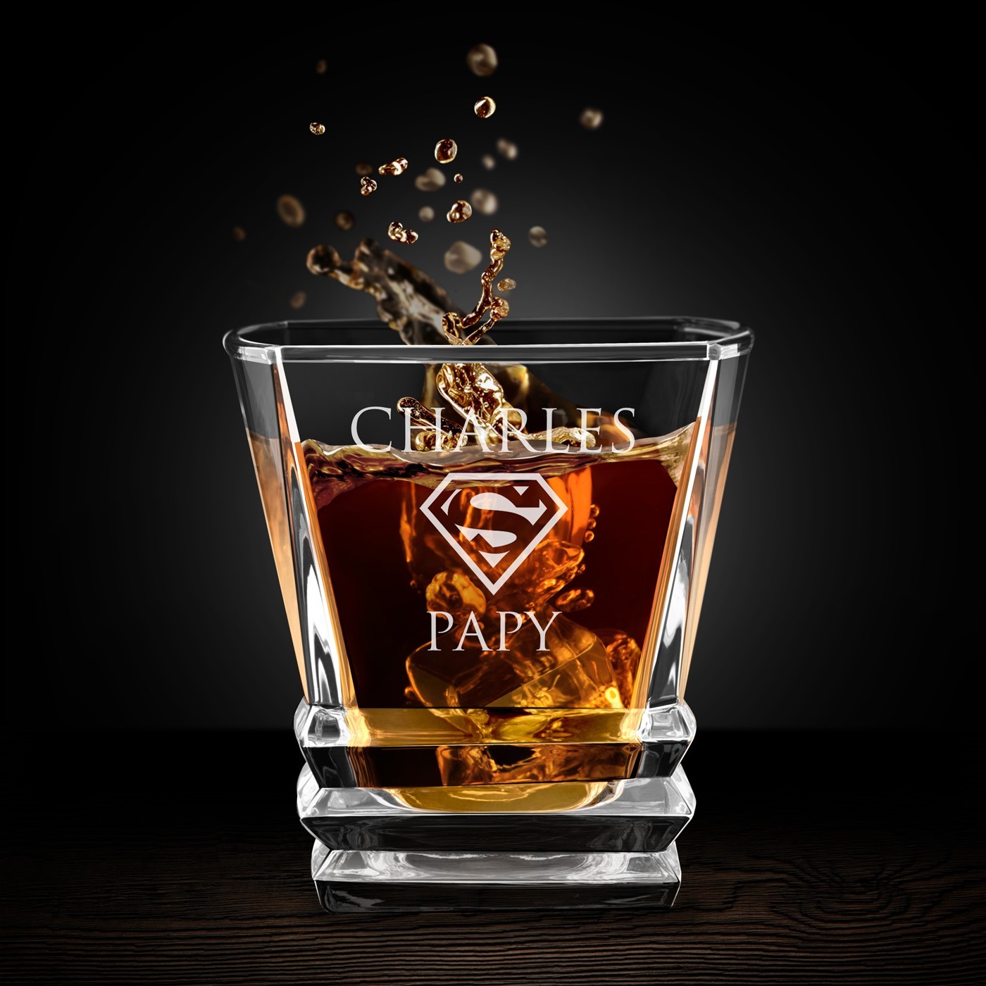Copo de whisky geométrico personalizado Murrano - Un regalo original para los abuelos