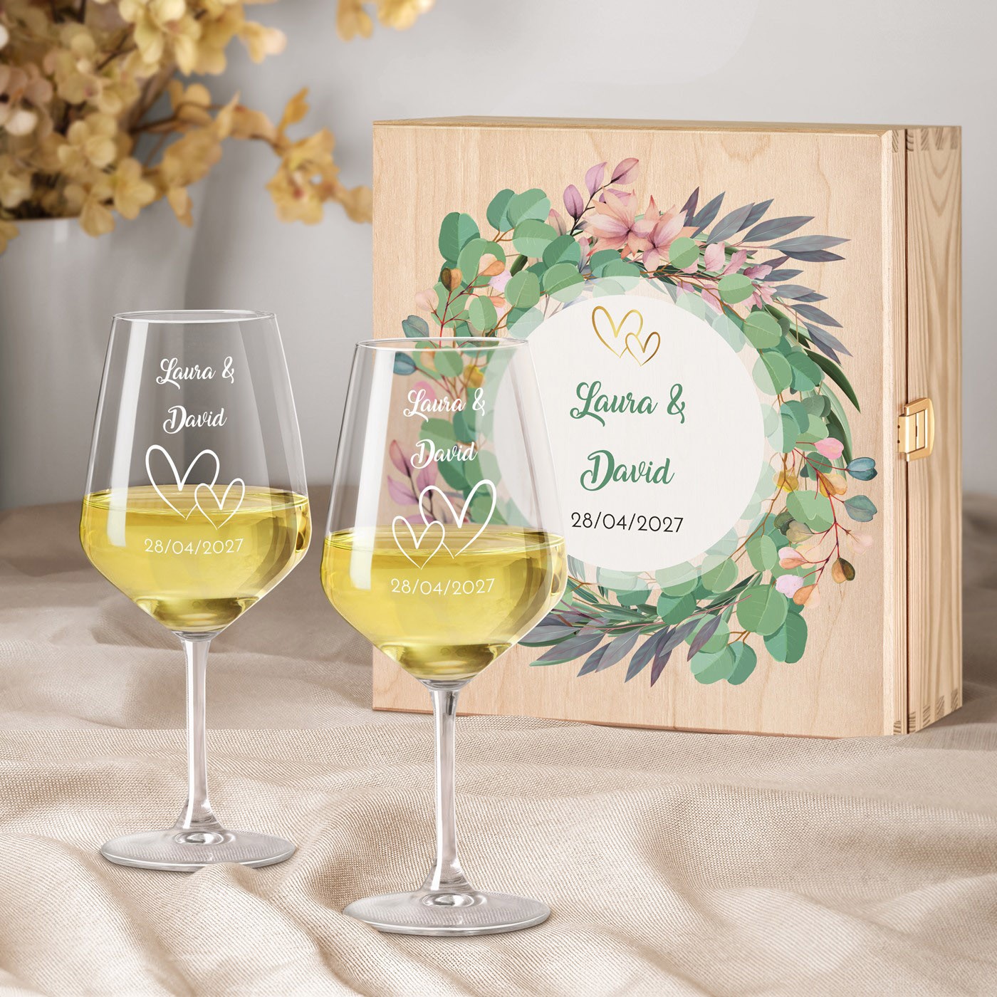 Set de copas de vino grabadas Murrano en una caja personalizada para aniversario de boda