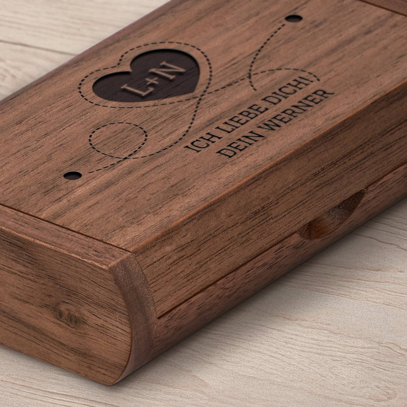 Clé USB en bois personnalisée Murrano 64 Go dans une boîte magnétique pour femme