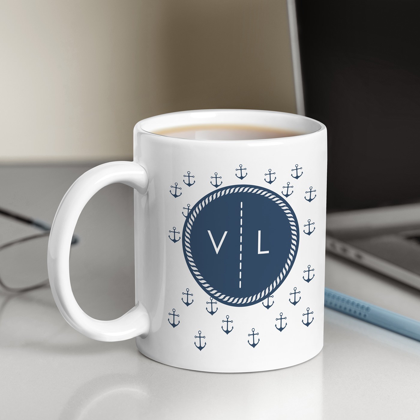 Mug de cerámica blanca Murrano con impresión de capitán marino