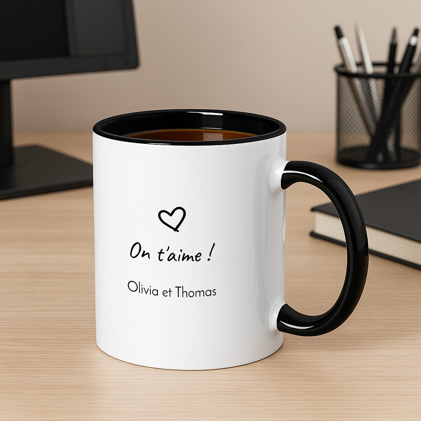 Taza de cerámica blanca y negra con personalización de Murrano para el Día del Padre