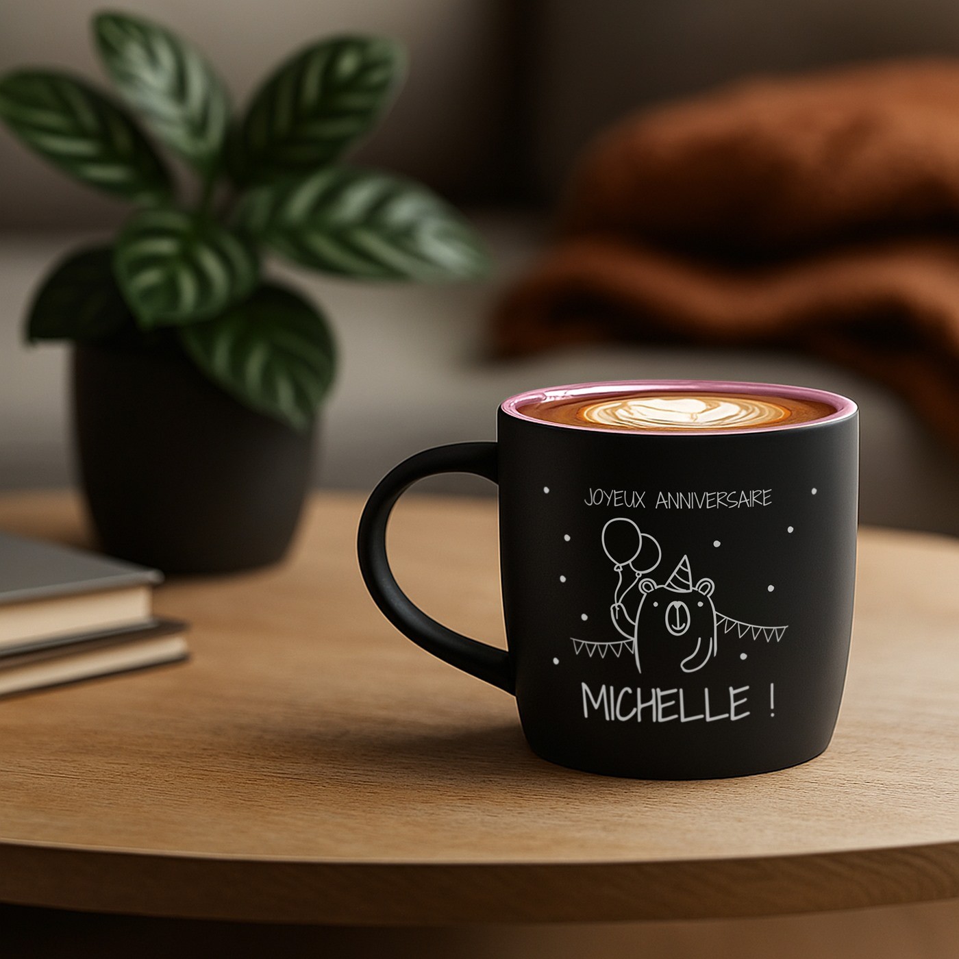 Mug de cerámica mate negra Murrano con base rosa y grabado para el cumpleaños de un hijo