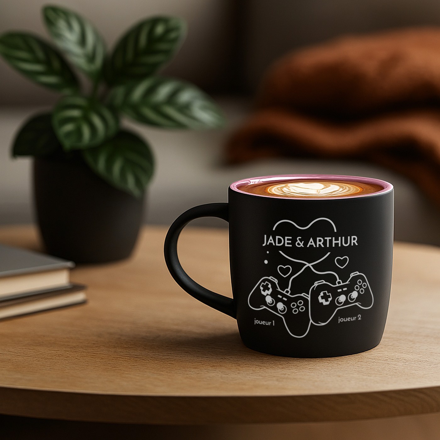 Mug de cerámica mate negra Murrano con base rosa y personalización para ella y él