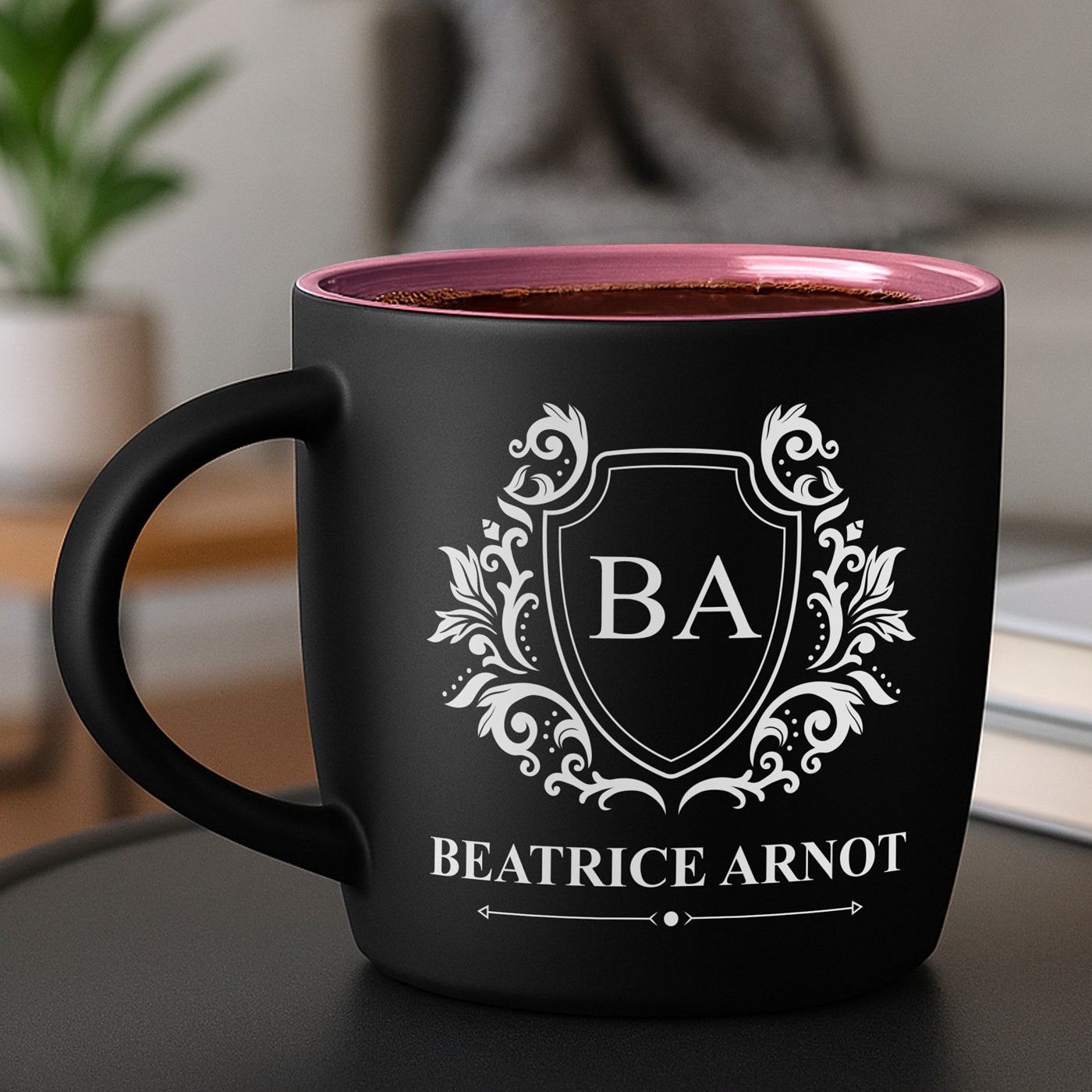 Mug de cerámica mate negra Murrano con base rosa y grabado para el Día del Padre
