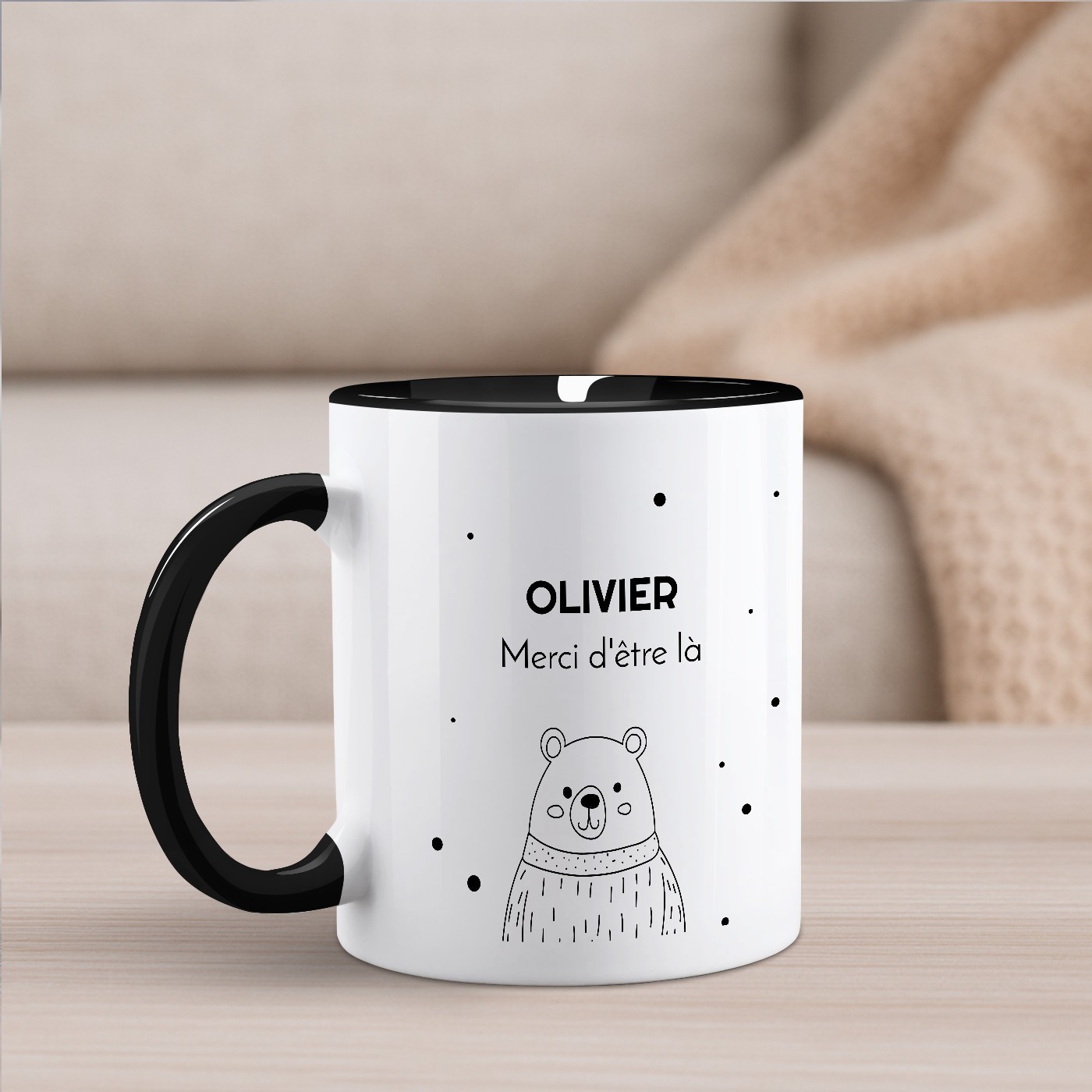 Mug de cerámica blanca Murrano con base negra y personalización para el cumpleaños de un amigo