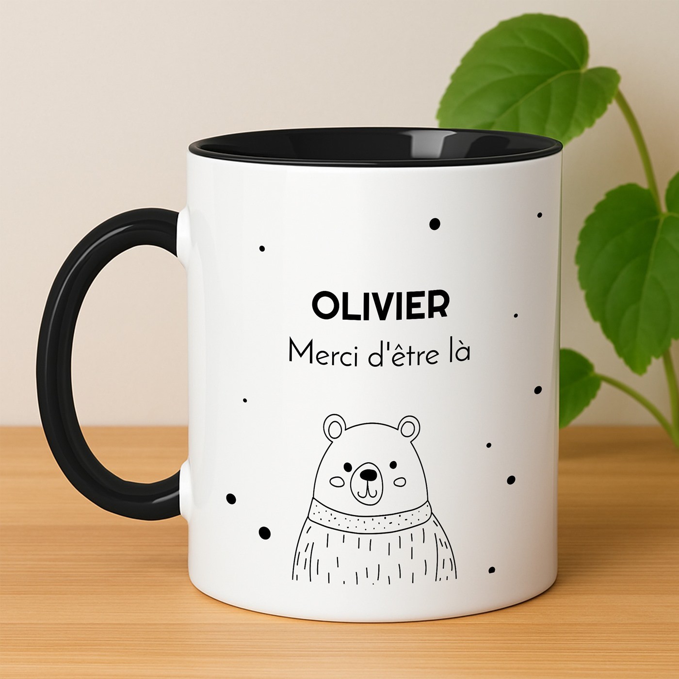 Mug de cerámica blanca Murrano con base negra y personalización para el cumpleaños de un amigo