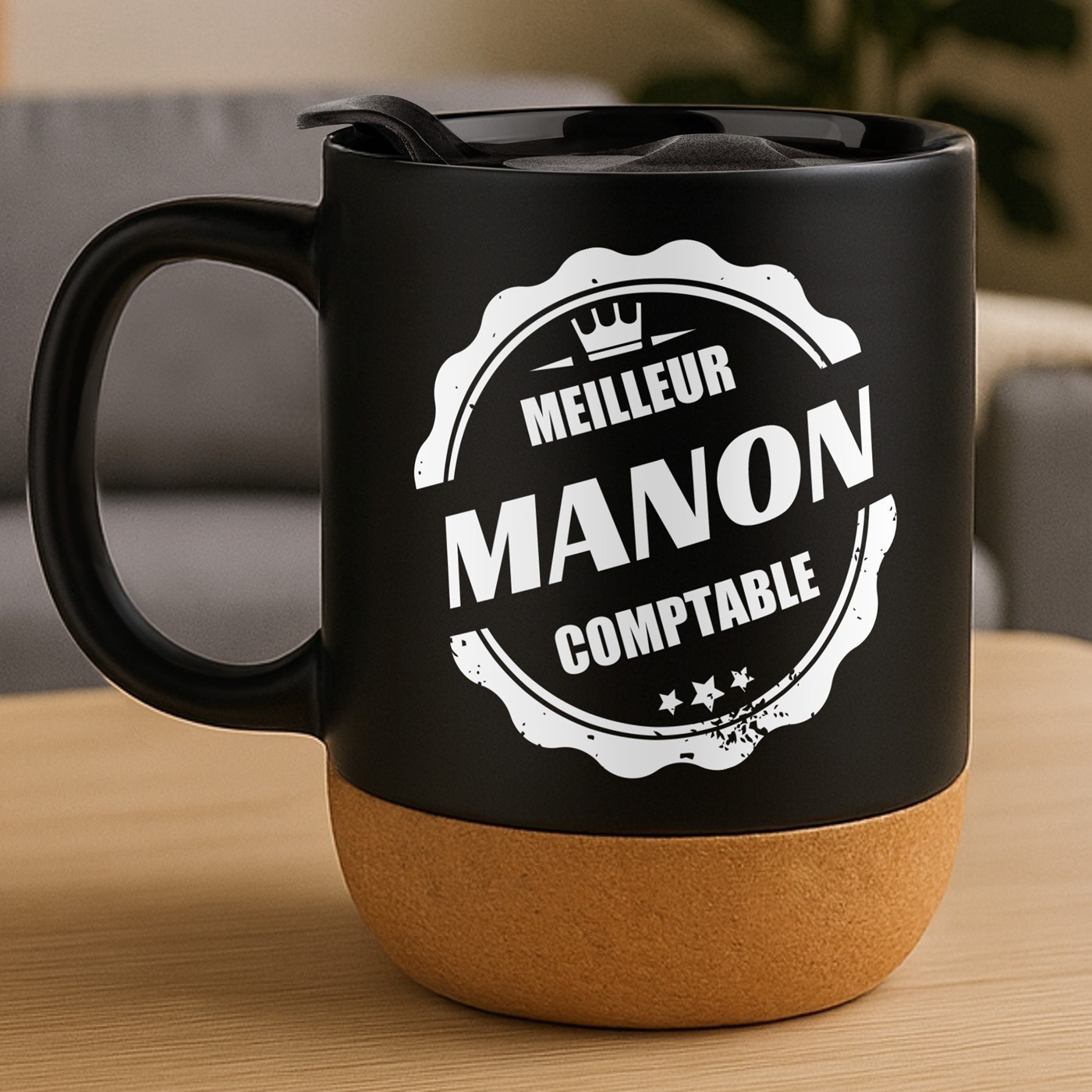 Mug de cerámica negra Murrano con base de corcho y tapa para el cumpleaños de una contadora