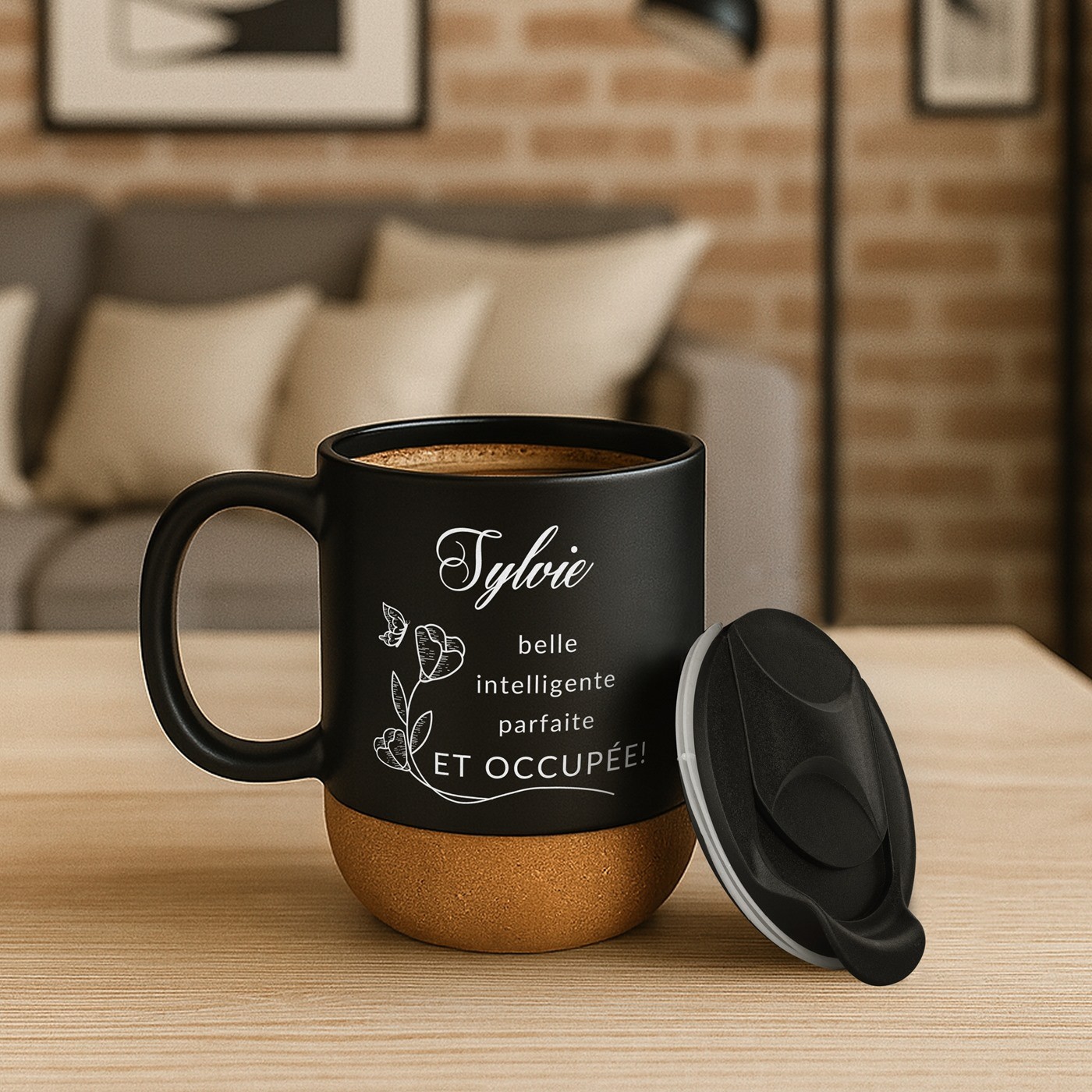 Taza de cerámica negra Murrano con tapa y grabado personalizado para el regalo del cumpleaños de tu novia