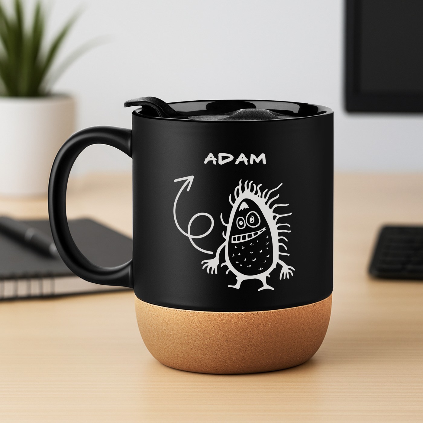 Taza de cerámica negra Murrano con impresión y tapa para el cumpleaños de un niño