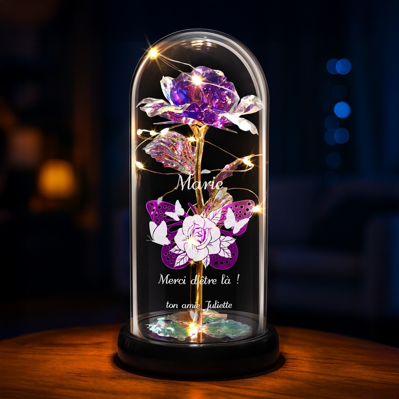 Rose éternelle violette personnalisée sous cloche en verre avec lumière LED