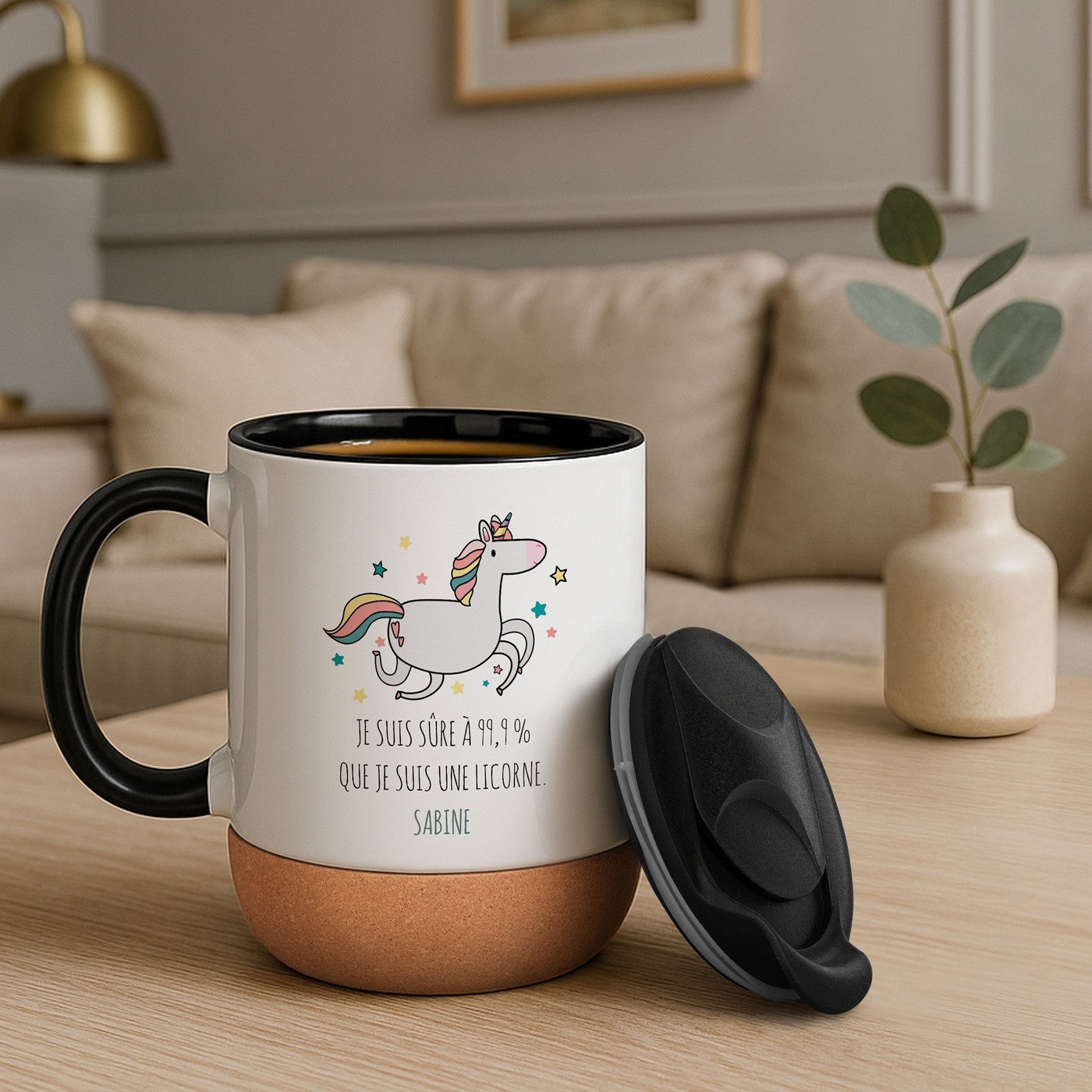 Mug de cerámica blanca Murrano con base de corcho y tapa para el cumpleaños de una niña