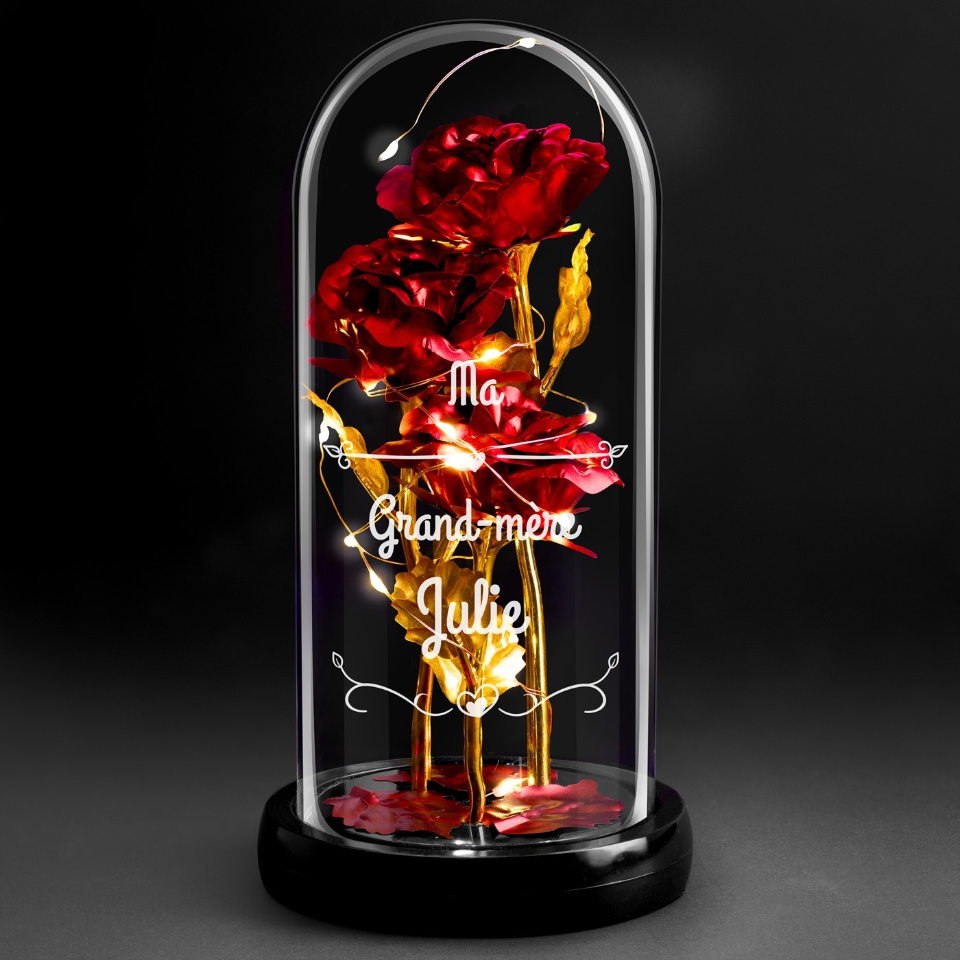 Rosa Eterna Roja bajo Lámpara de Vidrio con Luz LED para el Cumpleaños de una Abuela