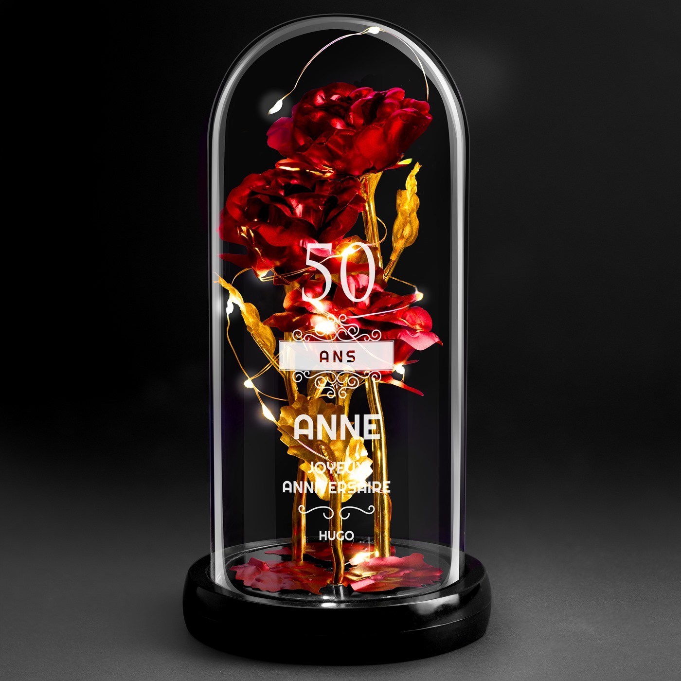 Rose Éternelle Rouge sous Cloche en Verre avec Lumière LED pour les 50 Ans d'une Femme
