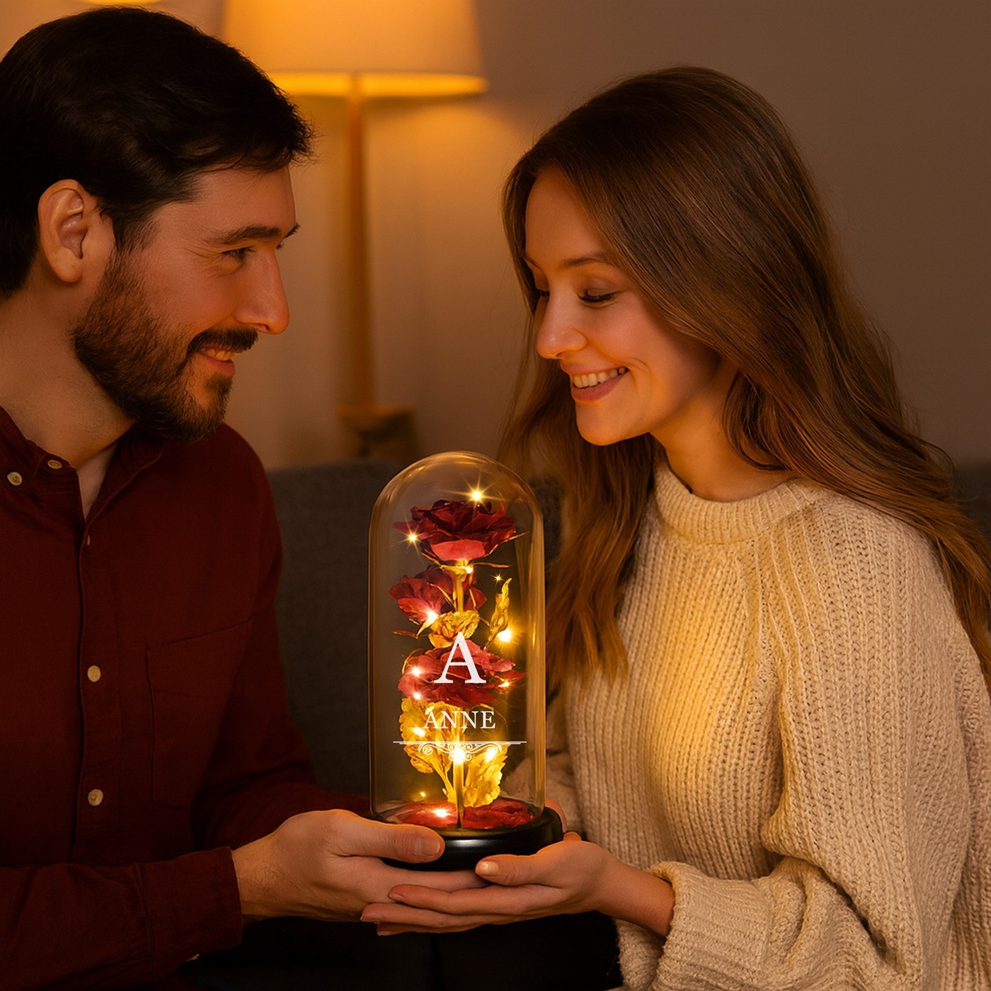 Rosa Eterna Roja de Murrano bajo Globo de Vidrio con Luz LED y Grabado para el Cumpleaños de una Amiga