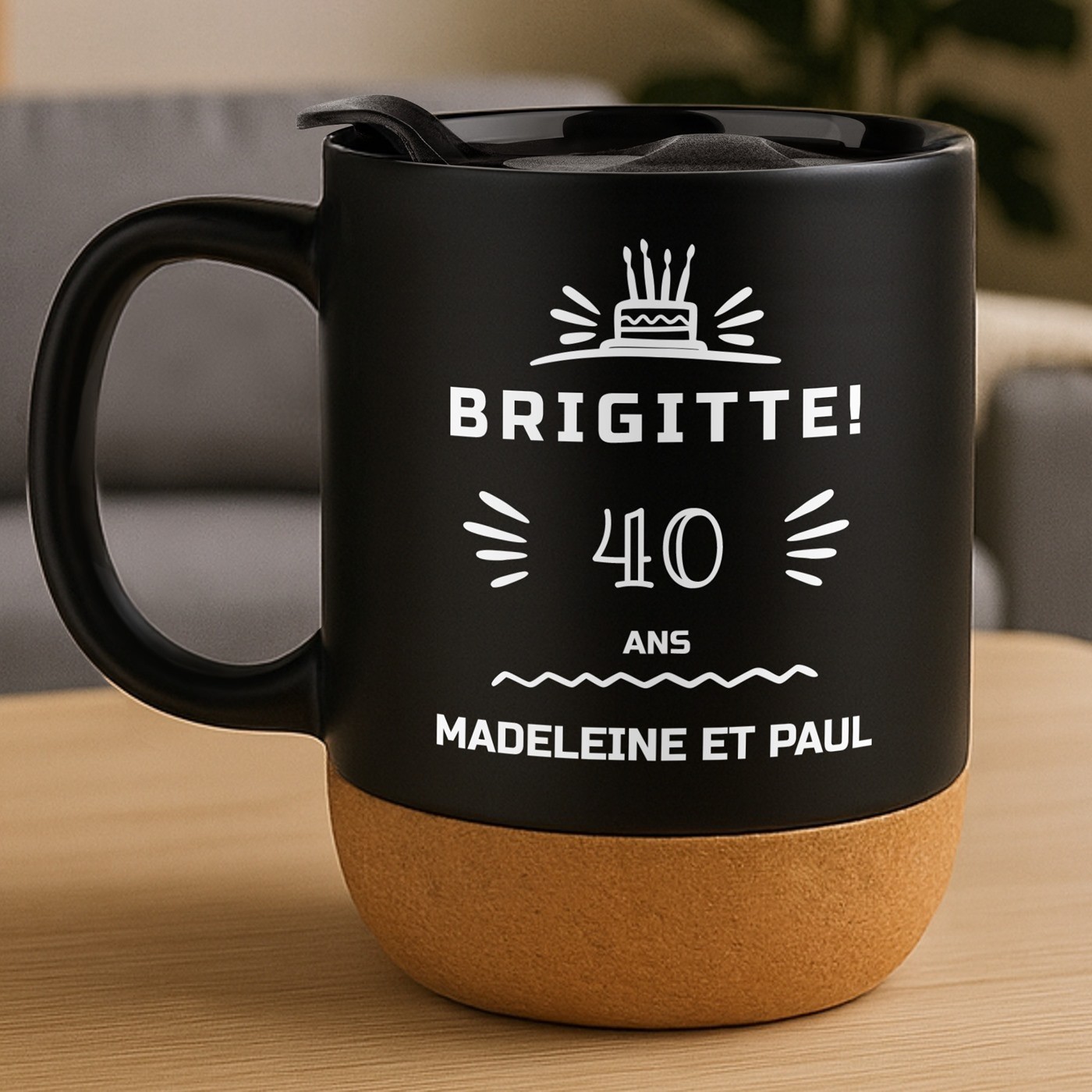 Mug de cerámica negra Murrano con tapa y impresión personalizada para el cumpleaños número 40