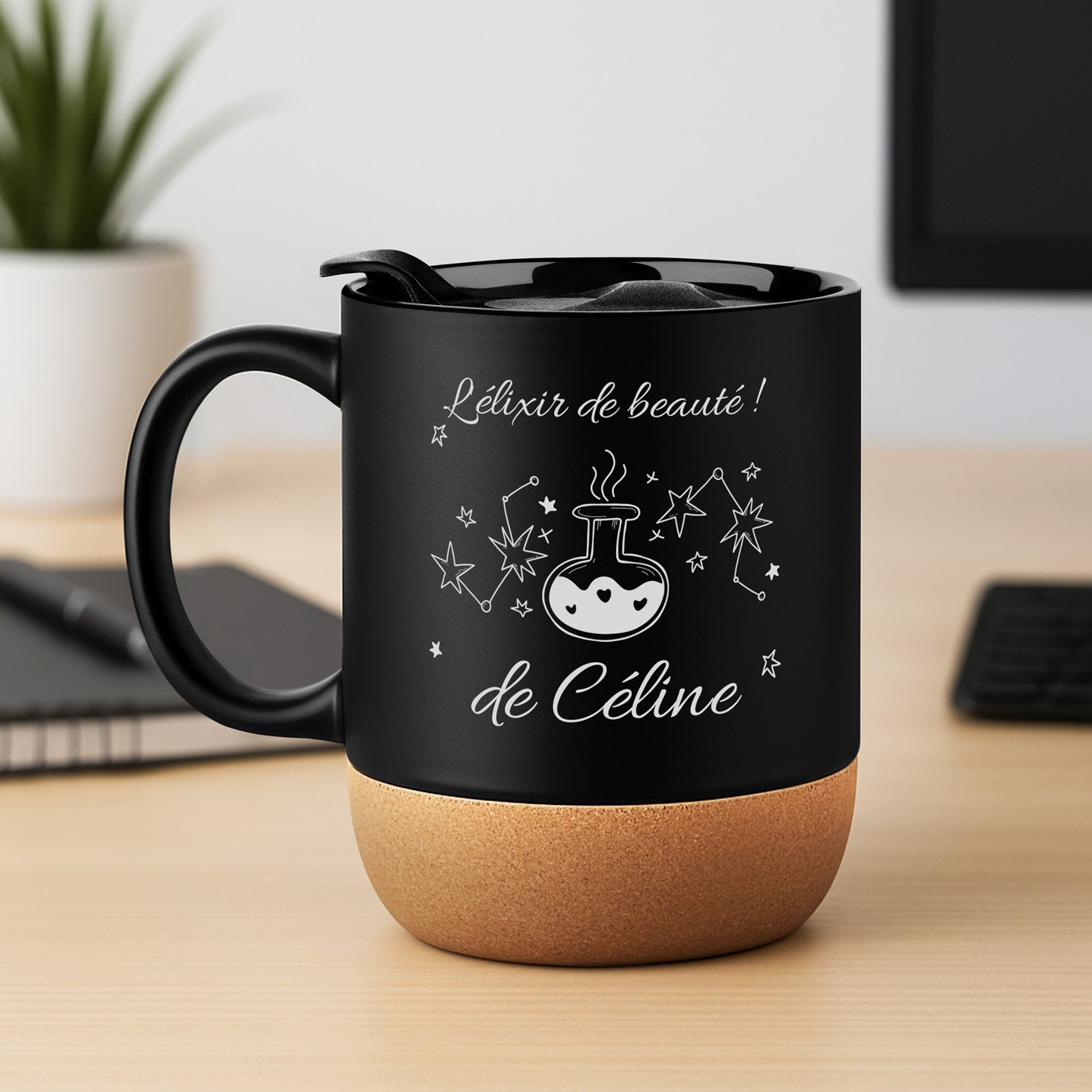 Taza de cerámica negra Murrano con base de corcho y tapa para el aniversario de una mujer