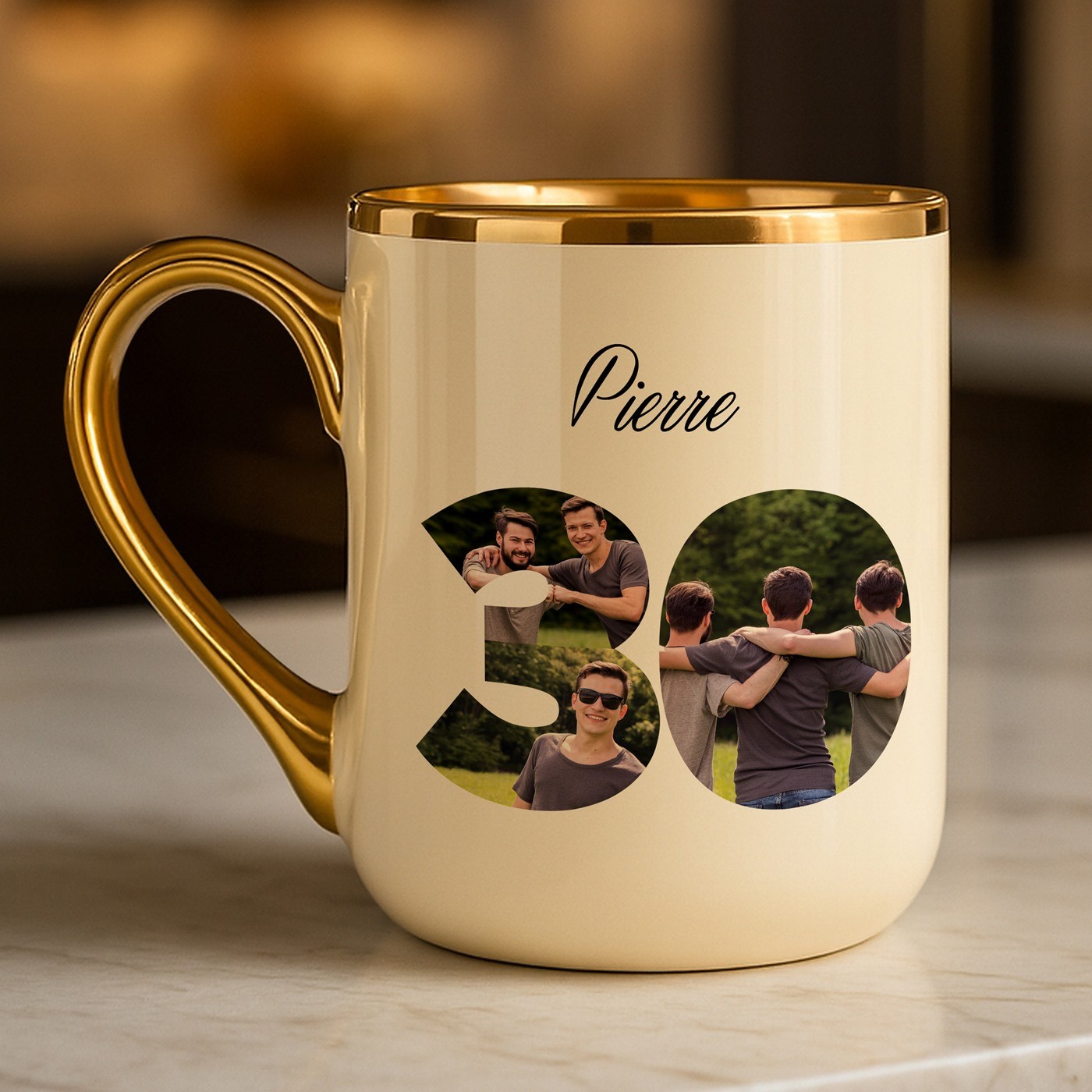 Taza de cerámica beige Murrano con borde y mango dorados para un regalo de cumpleaños único